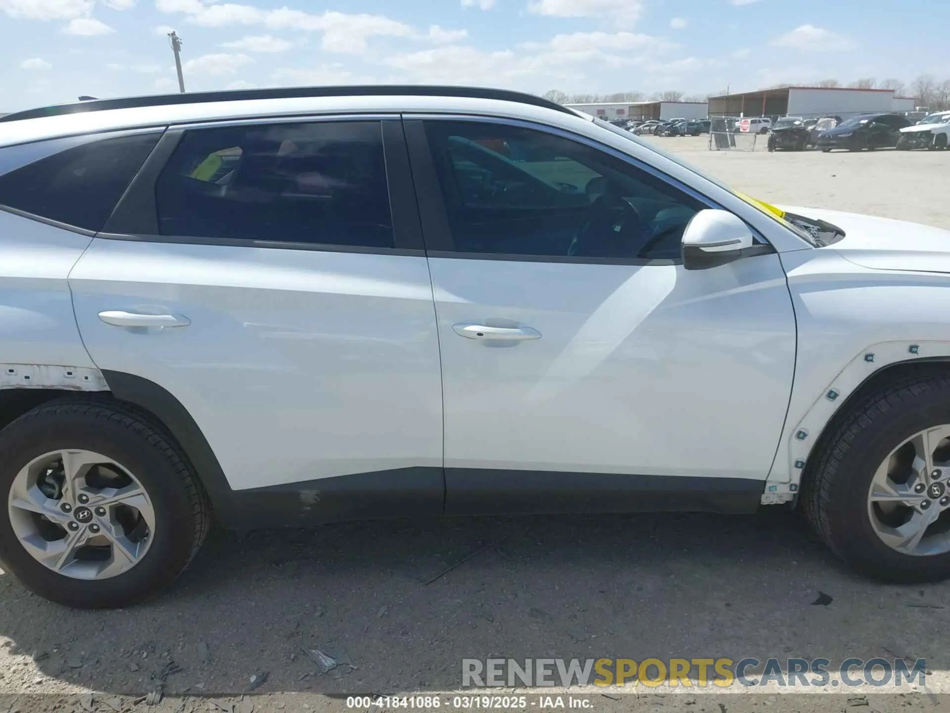 13 fotografías del automóvil dañado 5NMJB3AE5NH003705 HYUNDAI TUCSON 2022