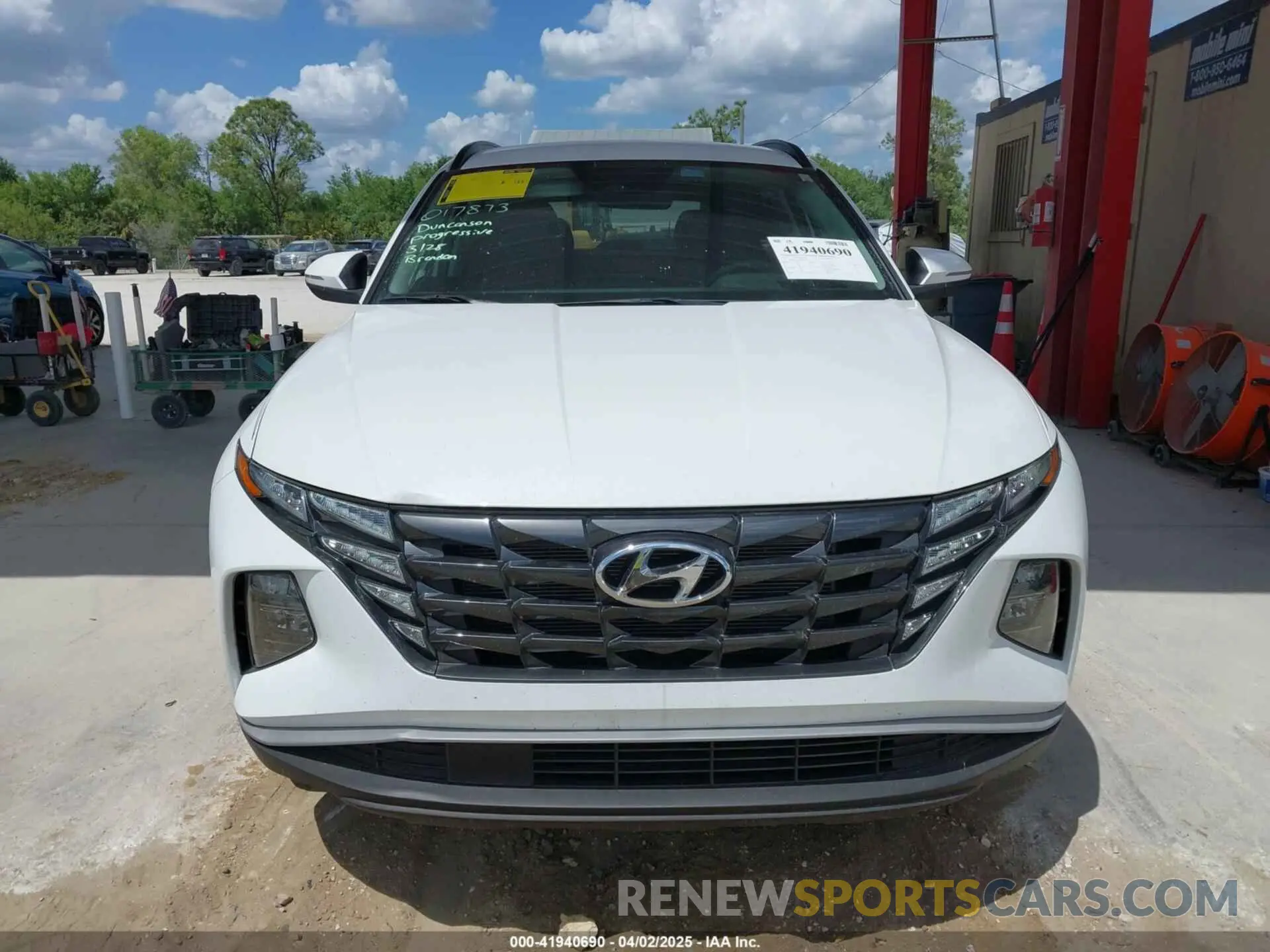 13 fotografías del automóvil dañado 5NMJB3AE6NH027205 HYUNDAI TUCSON 2022
