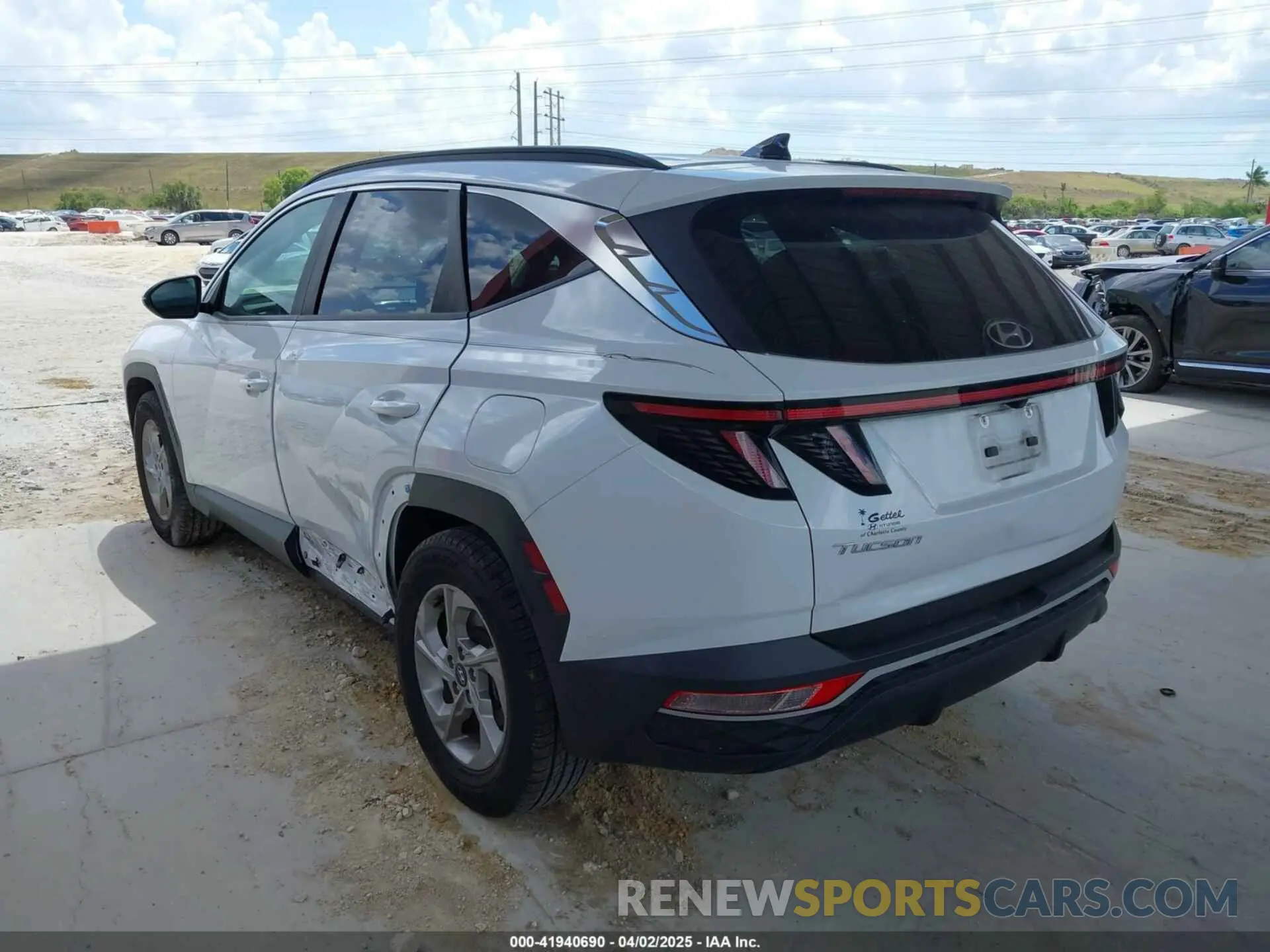 3 fotografías del automóvil dañado 5NMJB3AE6NH027205 HYUNDAI TUCSON 2022
