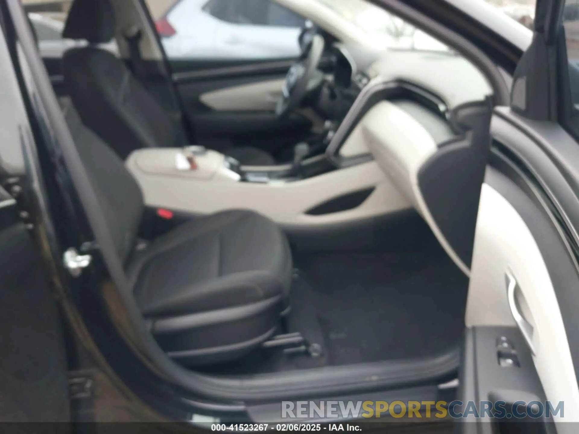 5 fotografías del automóvil dañado 5NMJB3AE8NH003990 HYUNDAI TUCSON 2022