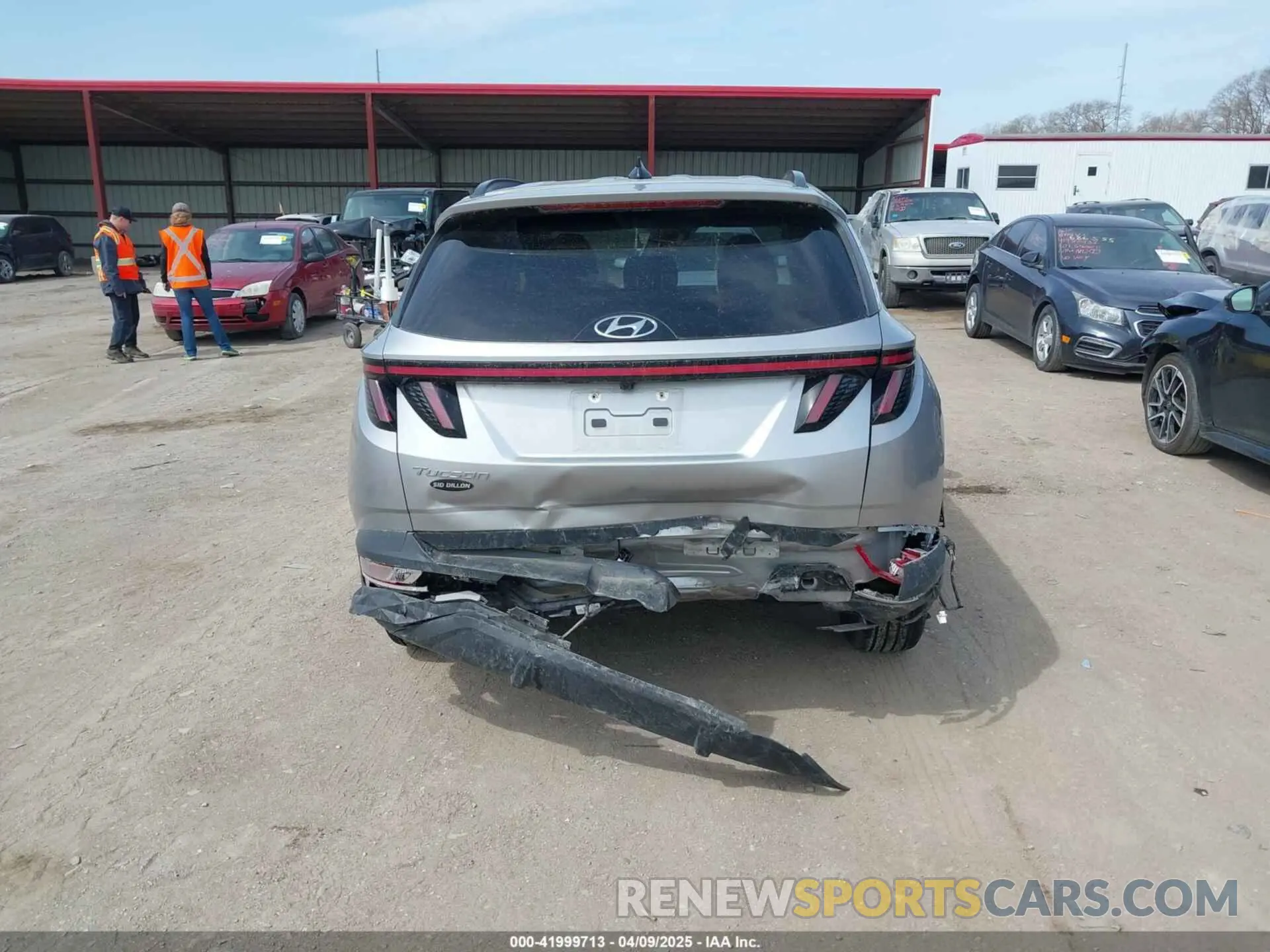 17 fotografías del automóvil dañado 5NMJB3AE8NH082500 HYUNDAI TUCSON 2022