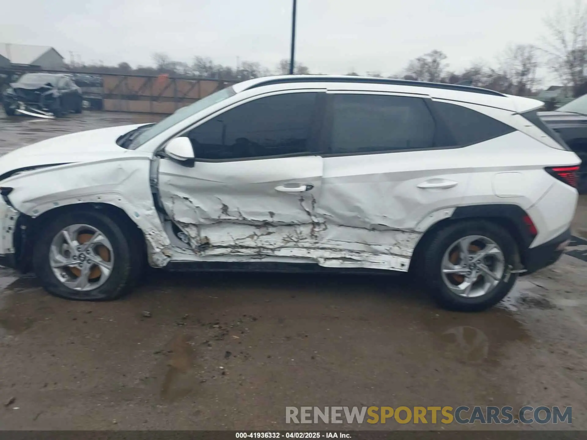 14 fotografías del automóvil dañado 5NMJBCAE2NH022938 HYUNDAI TUCSON 2022