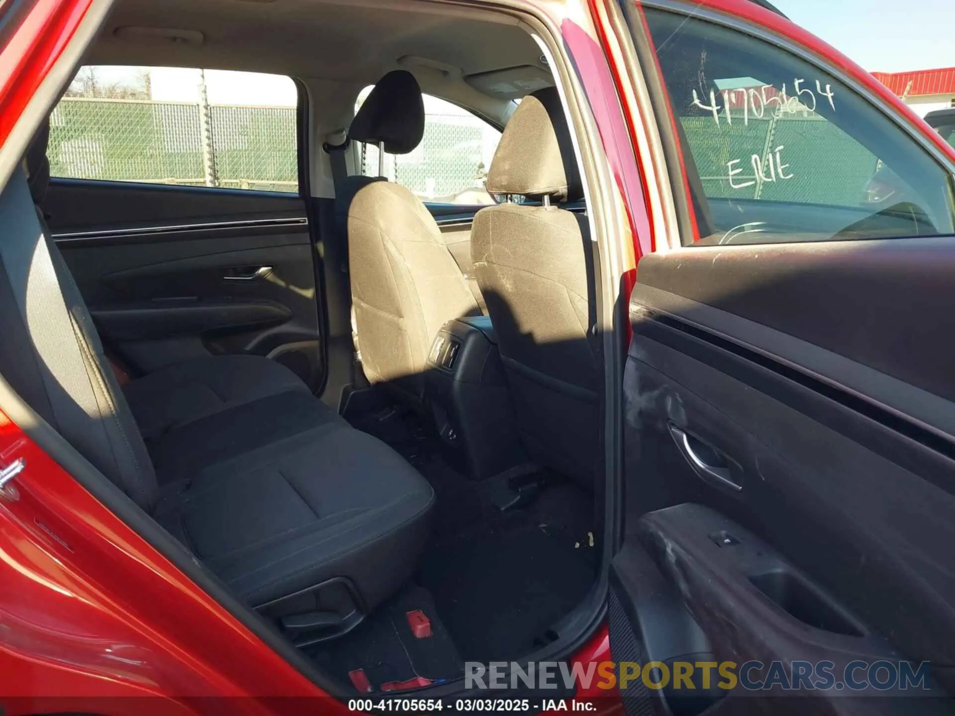 8 fotografías del automóvil dañado 5NMJBCAE2NH131089 HYUNDAI TUCSON 2022