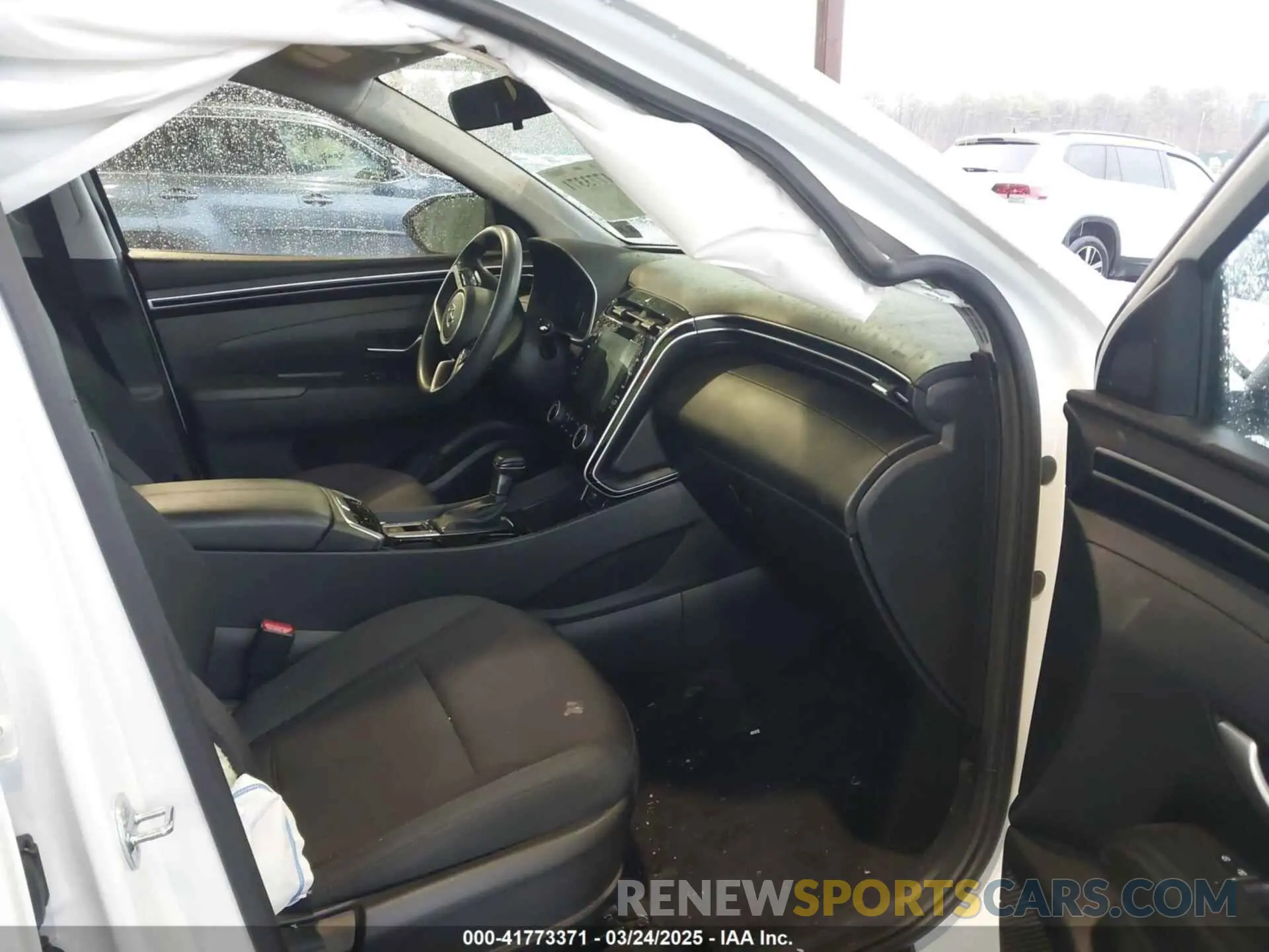 5 fotografías del automóvil dañado 5NMJBCAE4NH038364 HYUNDAI TUCSON 2022