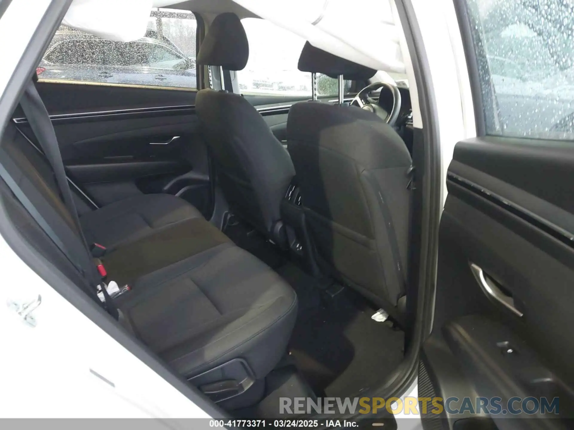 8 fotografías del automóvil dañado 5NMJBCAE4NH038364 HYUNDAI TUCSON 2022