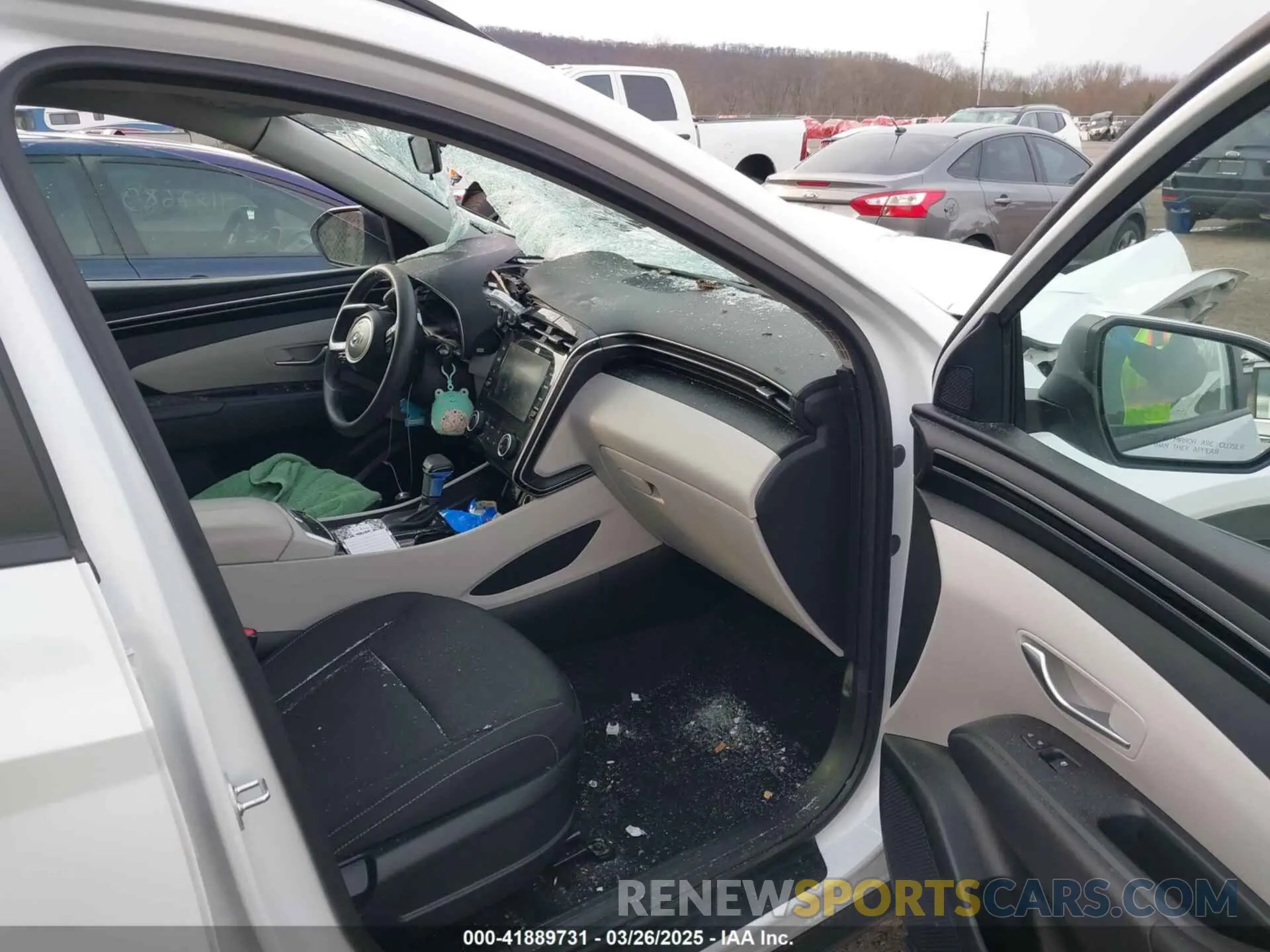 5 fotografías del automóvil dañado 5NMJBCAE4NH124578 HYUNDAI TUCSON 2022
