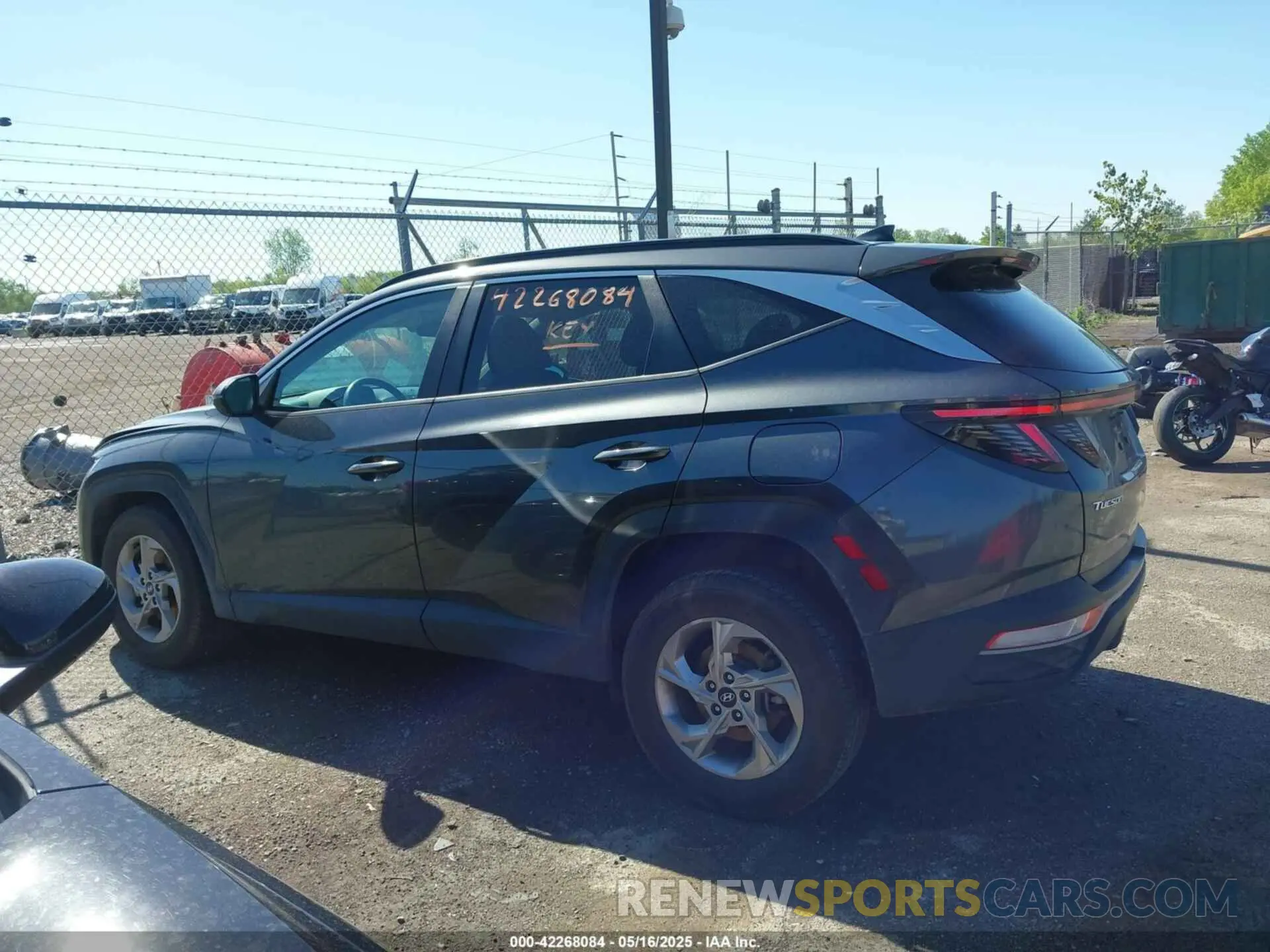14 fotografías del automóvil dañado 5NMJBCAE5NH026269 HYUNDAI TUCSON 2022