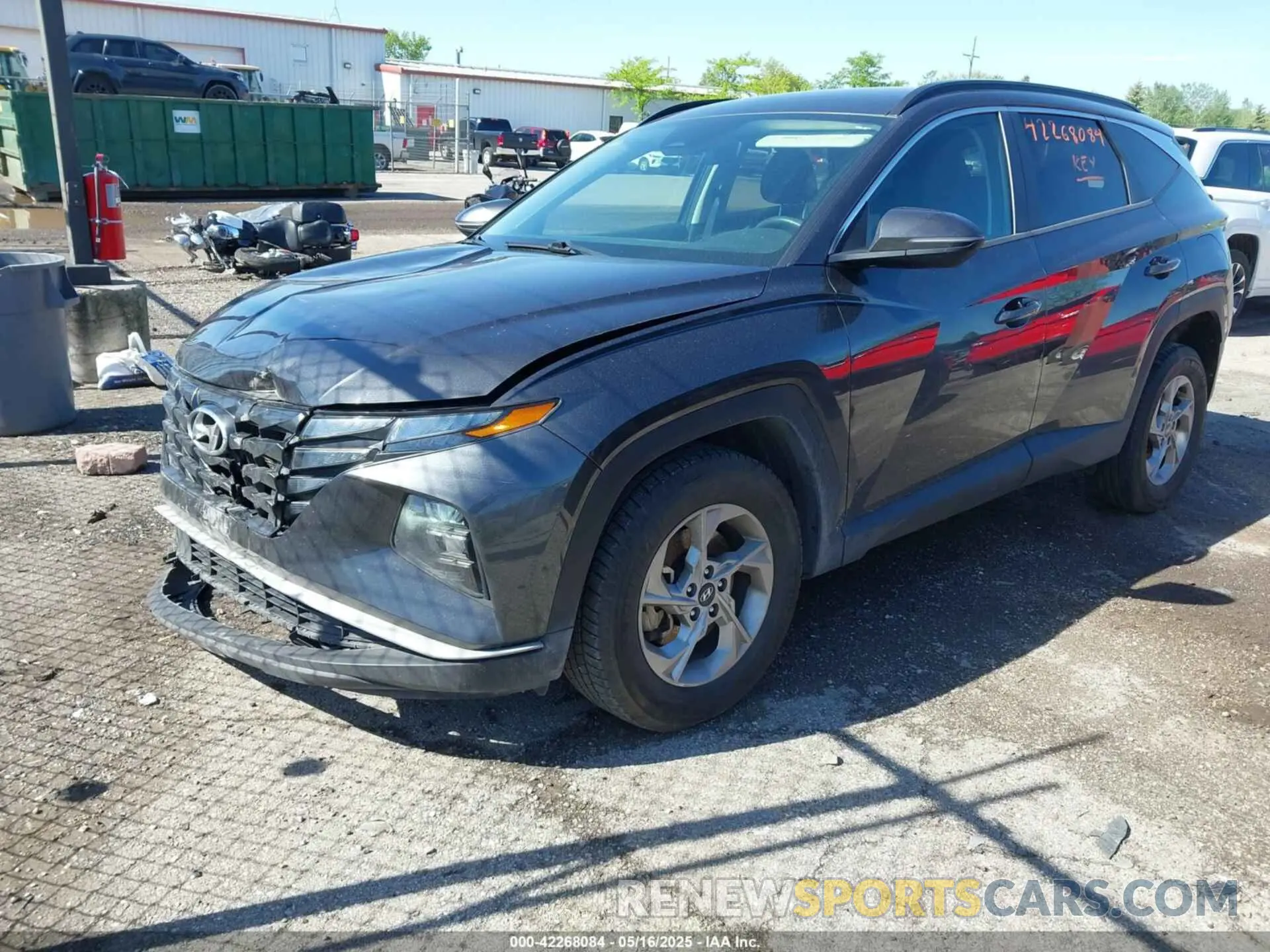 2 fotografías del automóvil dañado 5NMJBCAE5NH026269 HYUNDAI TUCSON 2022