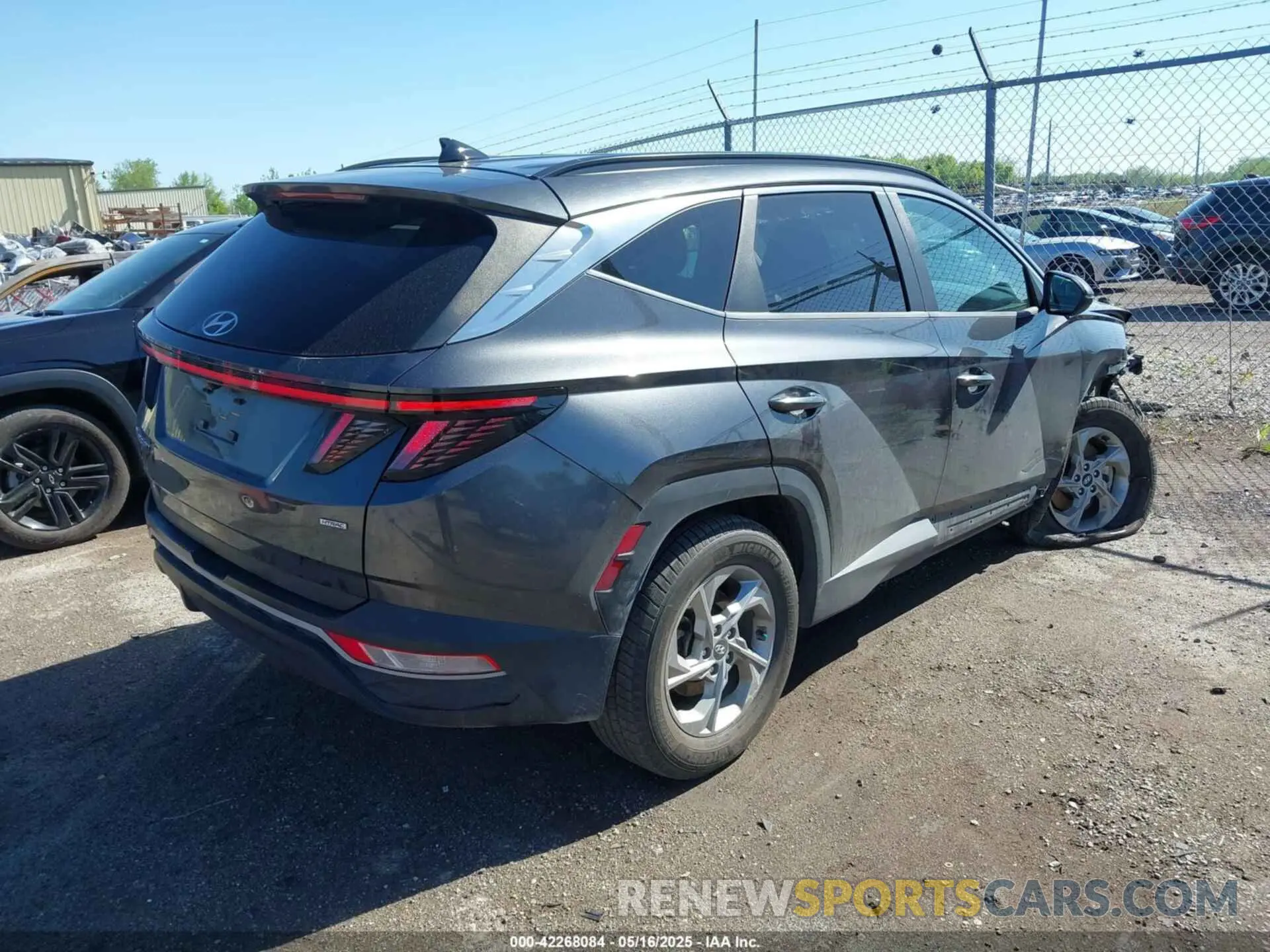 4 fotografías del automóvil dañado 5NMJBCAE5NH026269 HYUNDAI TUCSON 2022