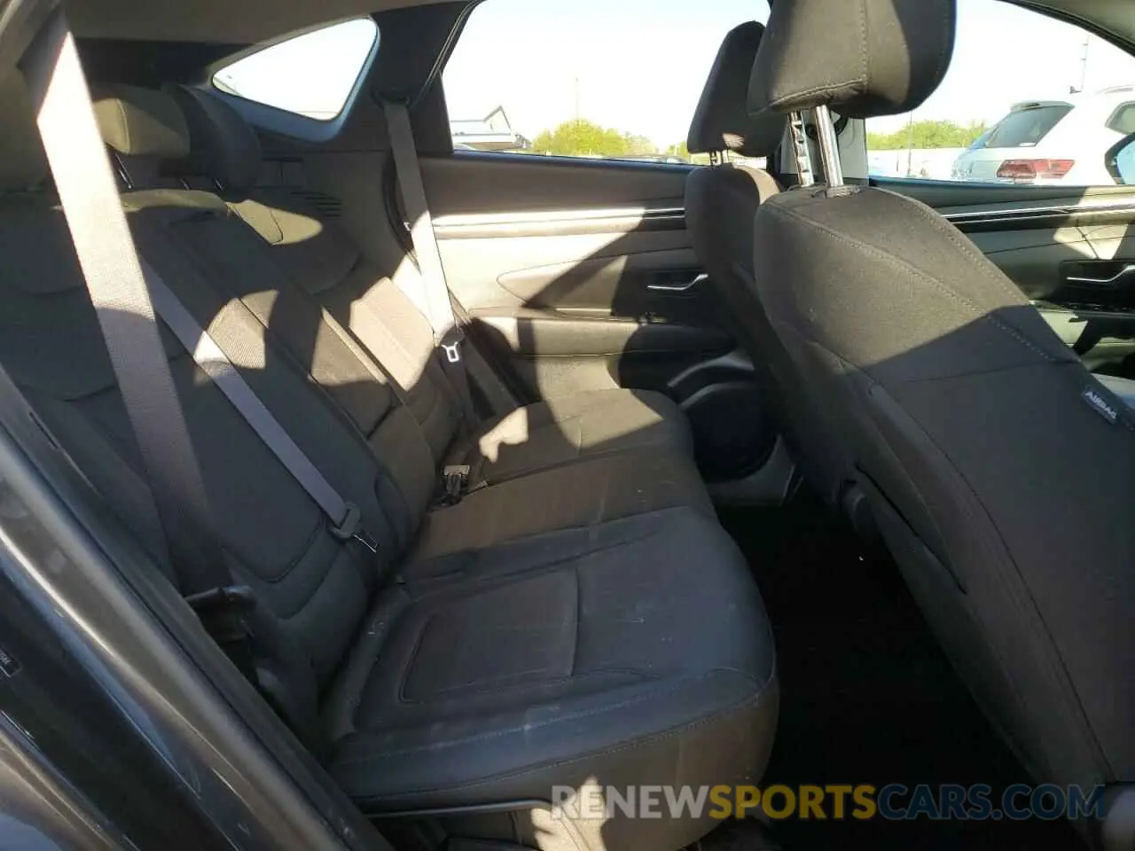 10 fotografías del automóvil dañado 5NMJBCAE5NH073544 HYUNDAI TUCSON 2022