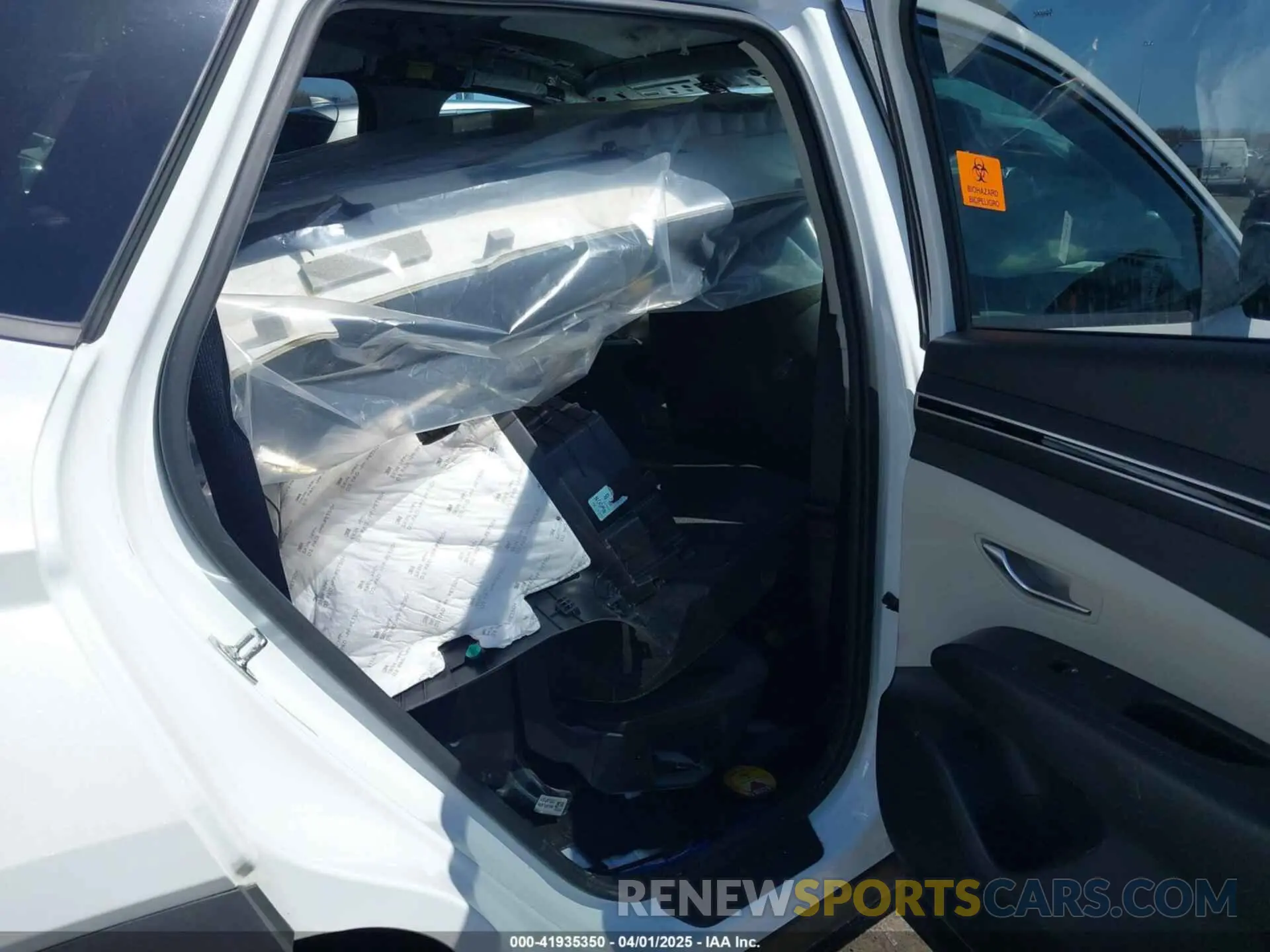 8 fotografías del automóvil dañado 5NMJBCAE5NH106221 HYUNDAI TUCSON 2022