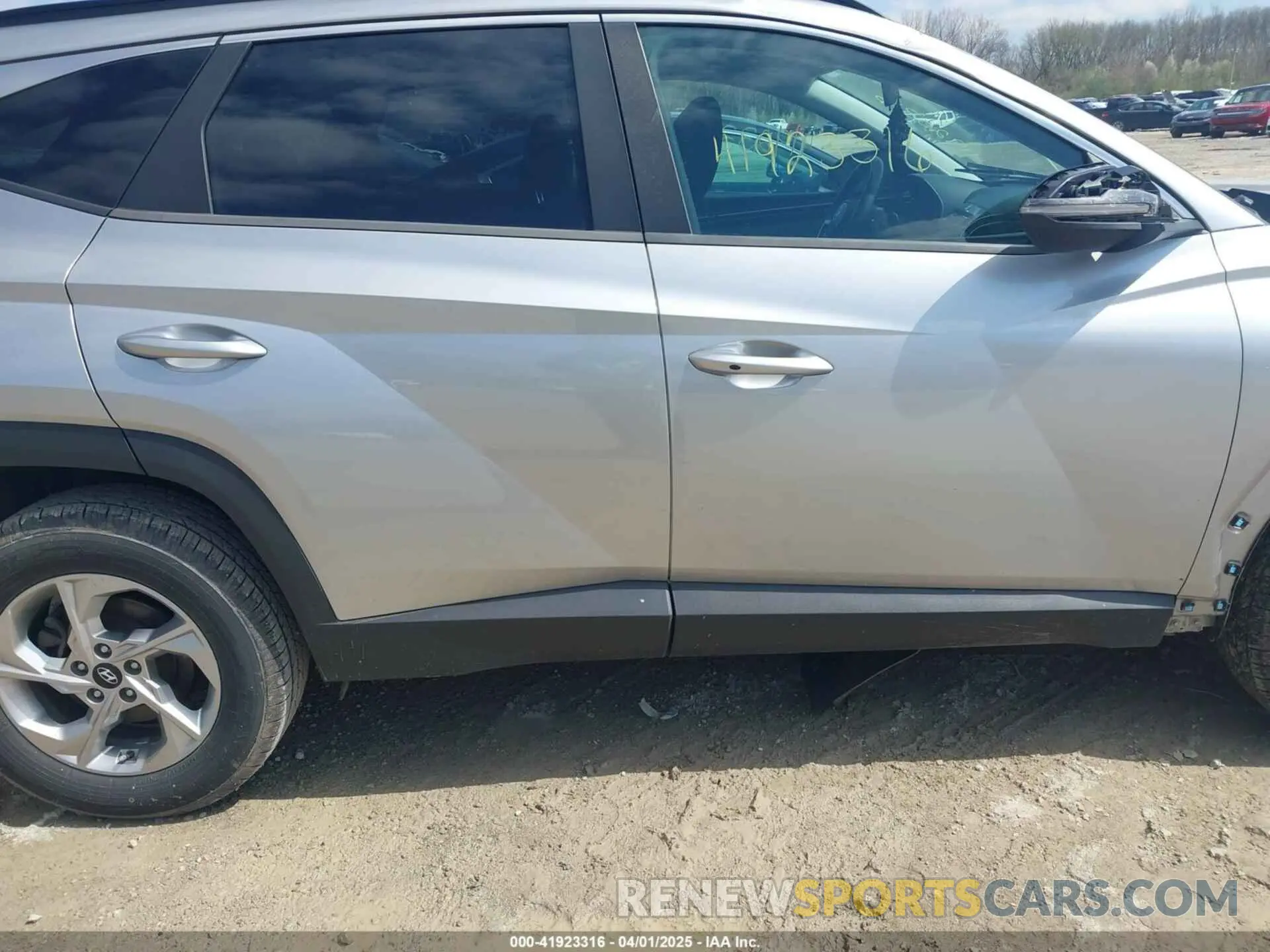 14 fotografías del automóvil dañado 5NMJBCAE8NH007635 HYUNDAI TUCSON 2022