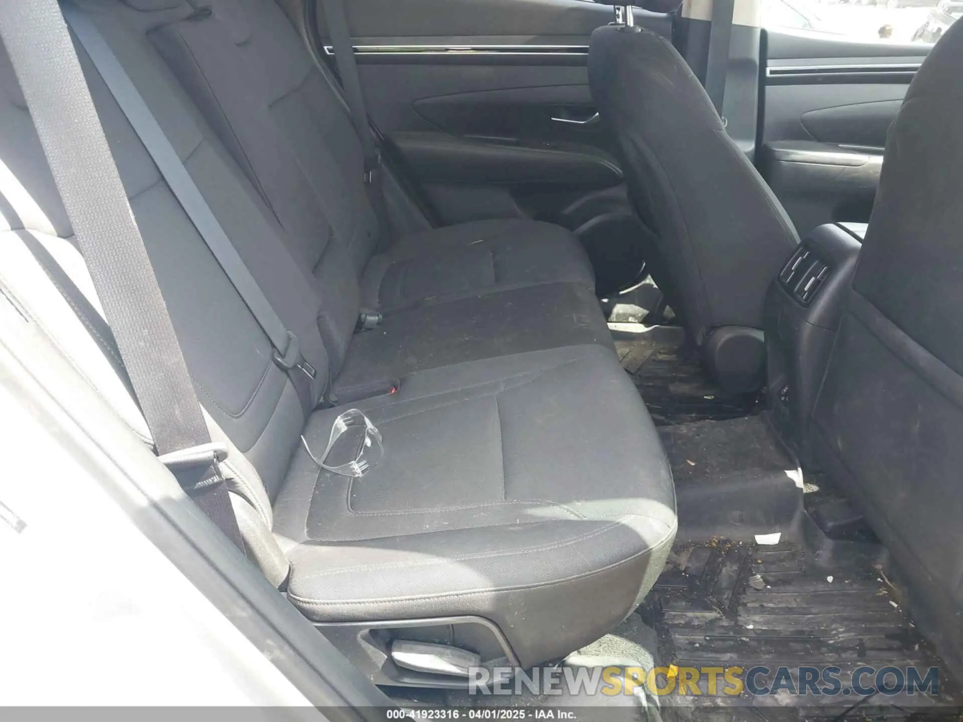 8 fotografías del automóvil dañado 5NMJBCAE8NH007635 HYUNDAI TUCSON 2022