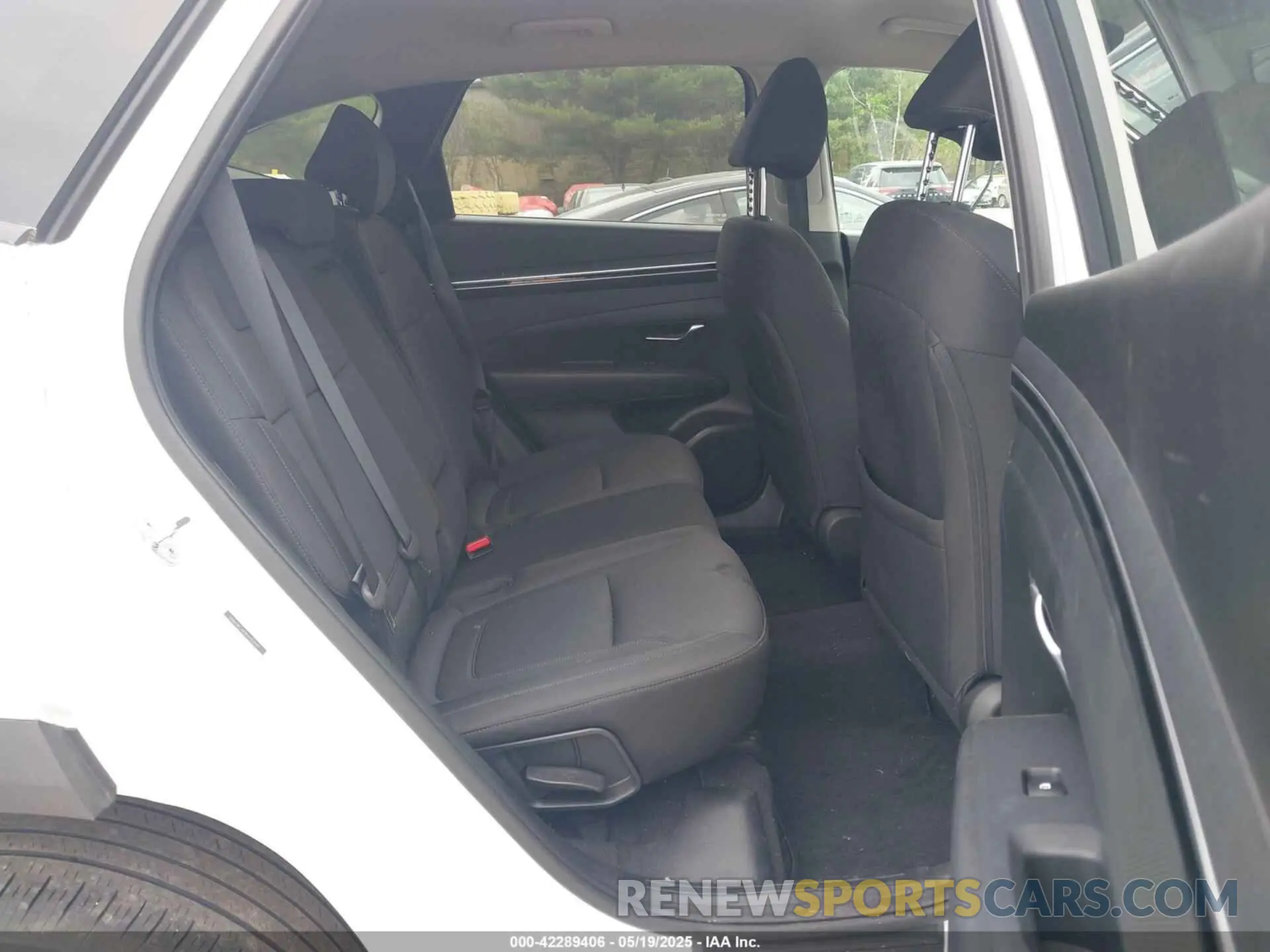 8 fotografías del automóvil dañado 5NMJBCAE8NH123949 HYUNDAI TUCSON 2022