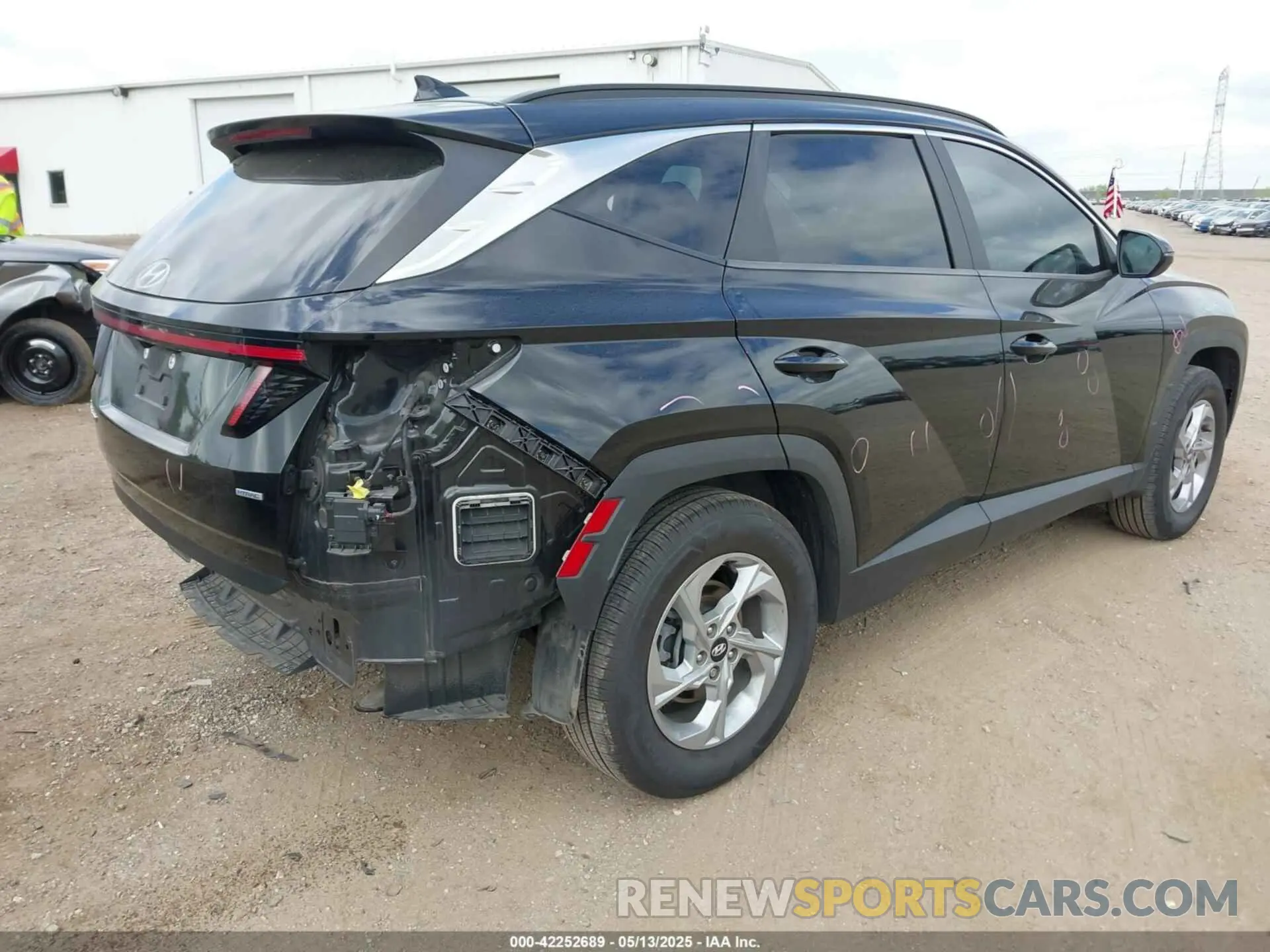 4 fotografías del automóvil dañado 5NMJBCAE9NH038148 HYUNDAI TUCSON 2022