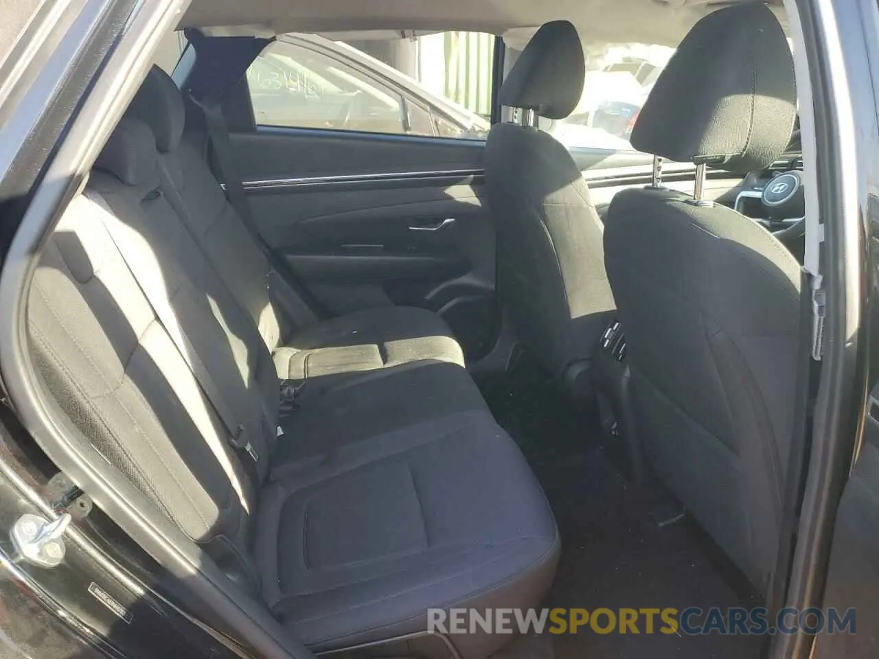 10 fotografías del automóvil dañado 5NMJBCAE9NH137827 HYUNDAI TUCSON 2022