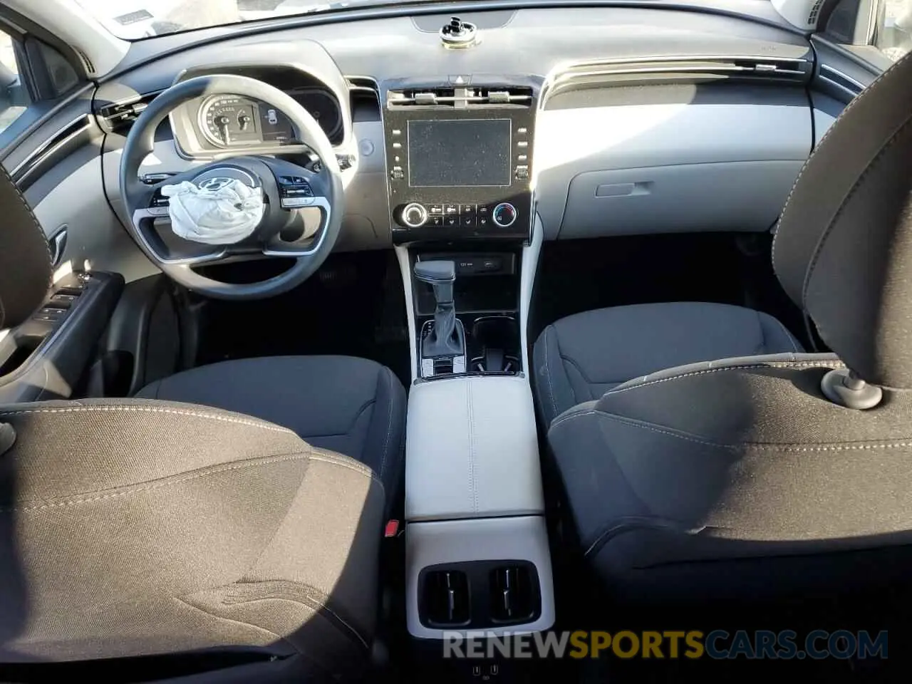 8 fotografías del automóvil dañado 5NMJBCAE9NH160038 HYUNDAI TUCSON 2022