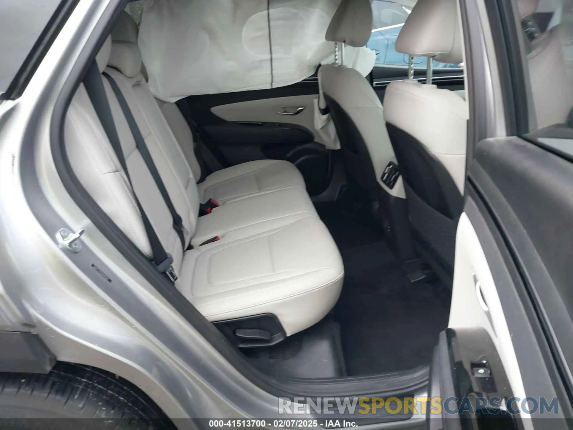 8 fotografías del automóvil dañado 5NMJC3AE0NH014592 HYUNDAI TUCSON 2022