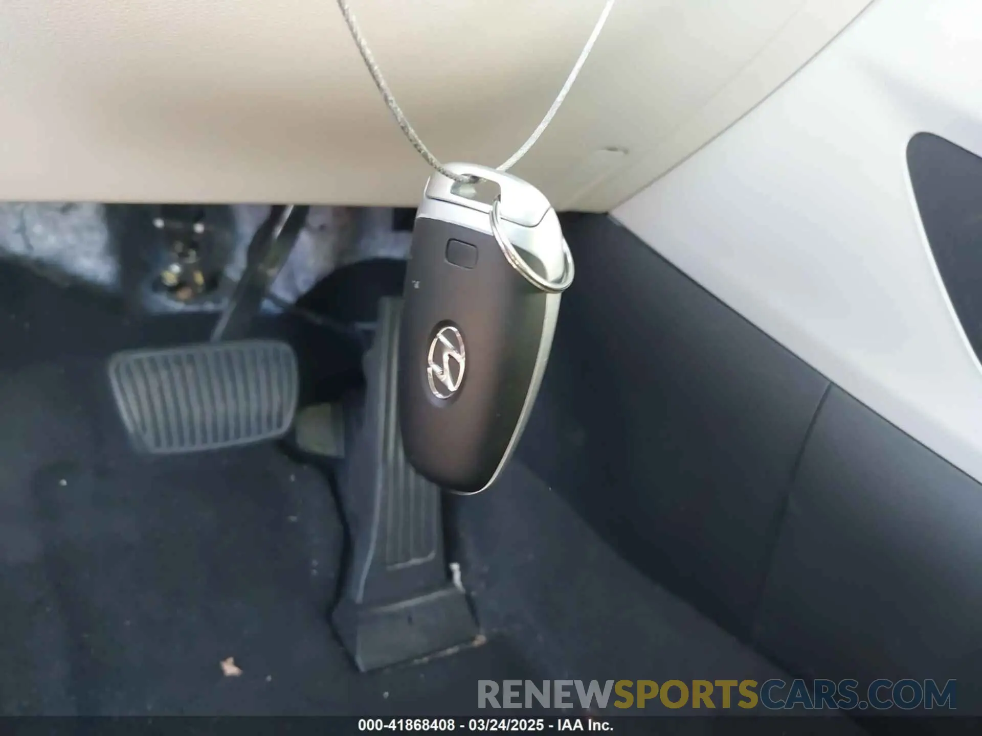 11 fotografías del automóvil dañado 5NMJC3AE1NH152514 HYUNDAI TUCSON 2022
