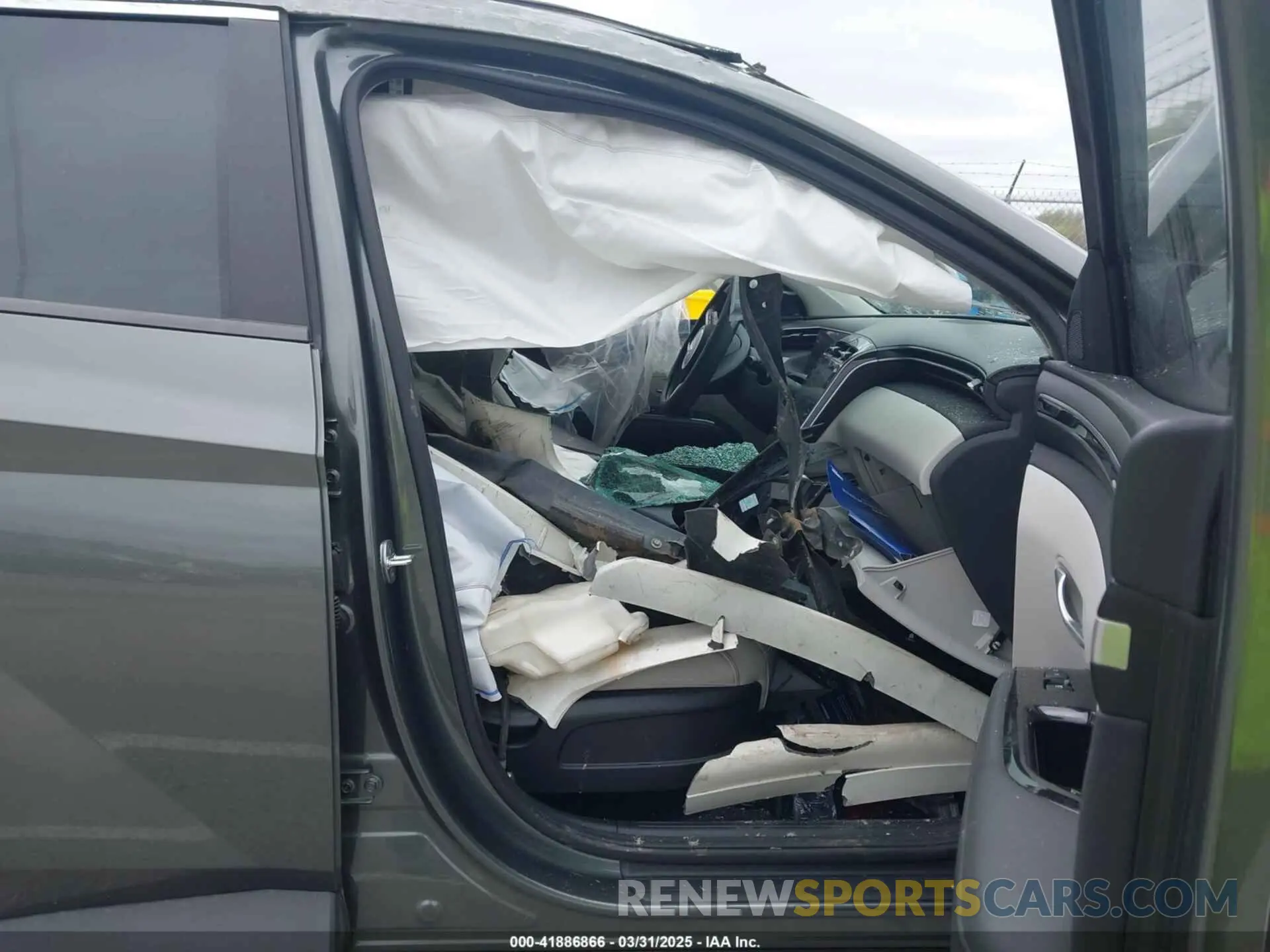 5 fotografías del automóvil dañado 5NMJC3AE3NH048235 HYUNDAI TUCSON 2022