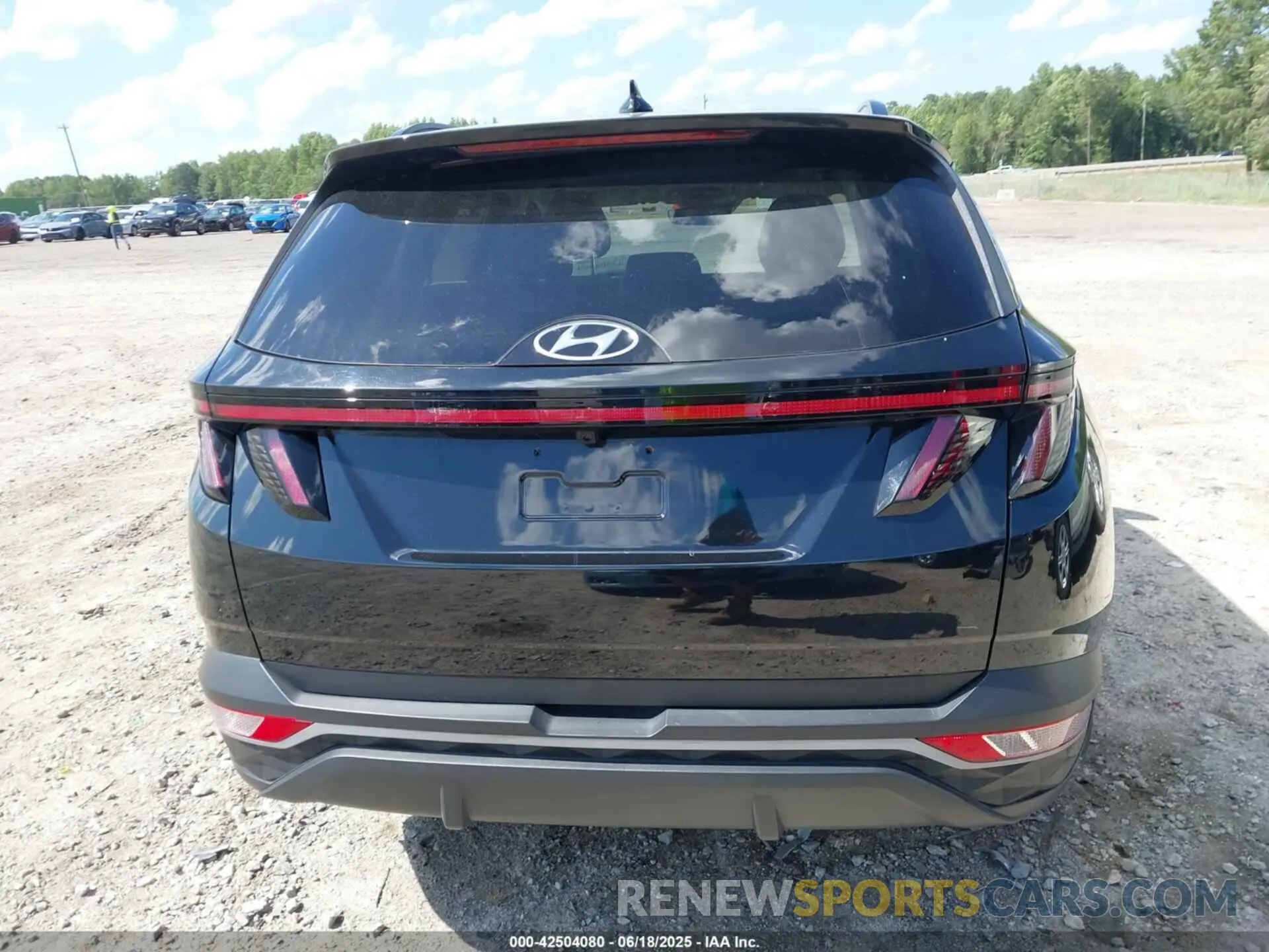 17 fotografías del automóvil dañado 5NMJC3AE9NH065265 HYUNDAI TUCSON 2022
