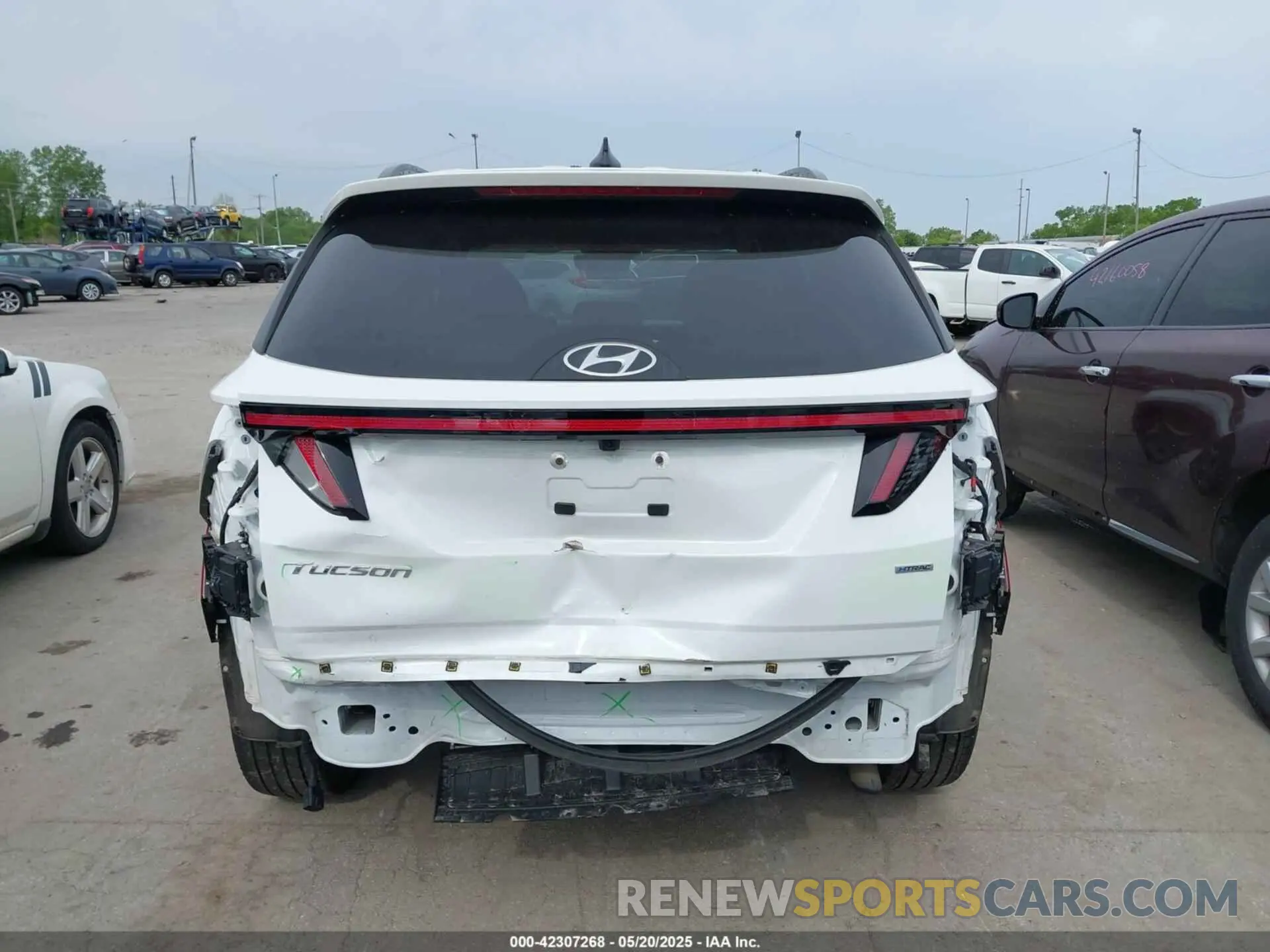 17 fotografías del automóvil dañado 5NMJCCAE7NH152033 HYUNDAI TUCSON 2022