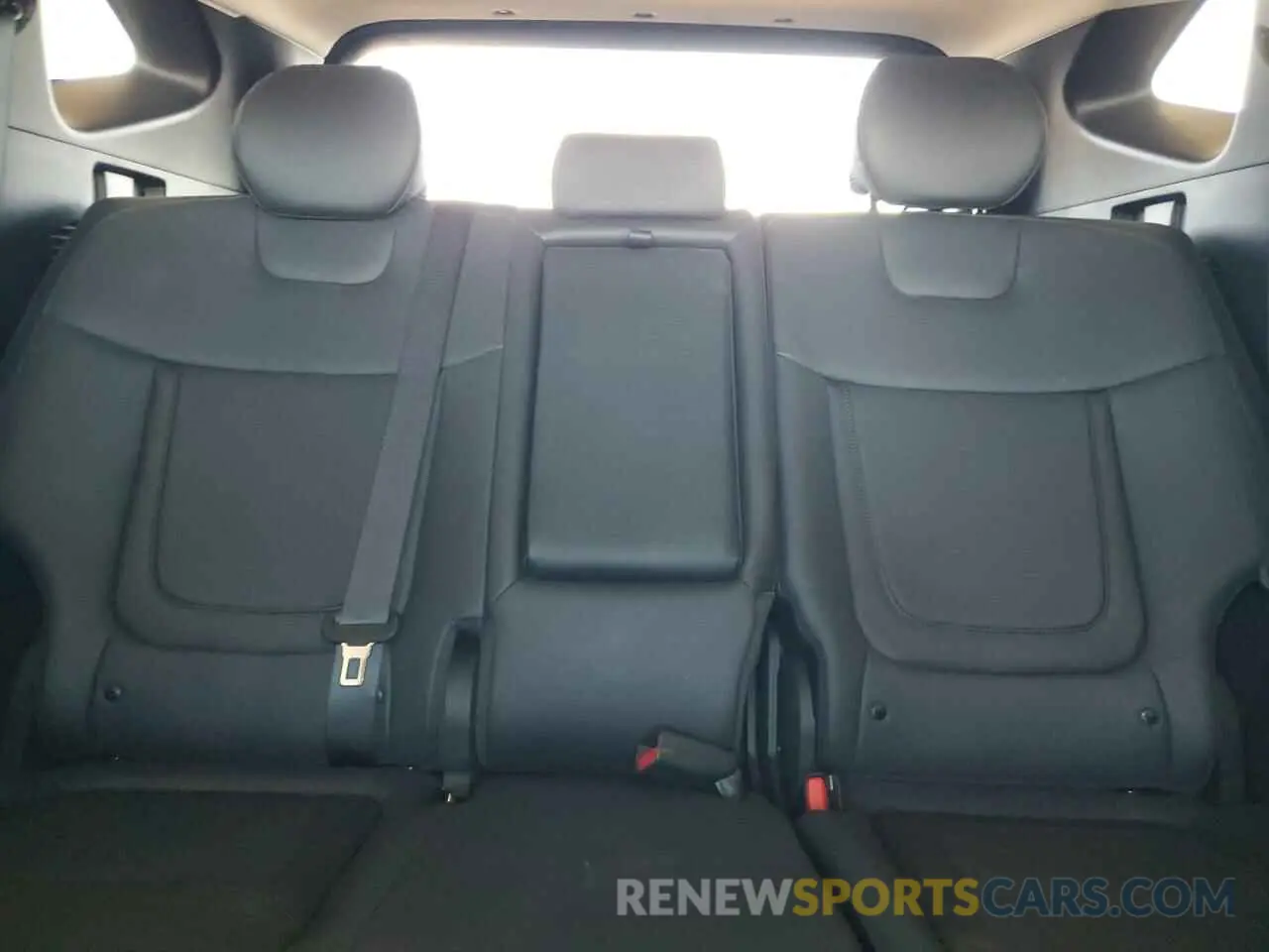 10 fotografías del automóvil dañado 5NMJCCAE8NH126279 HYUNDAI TUCSON 2022