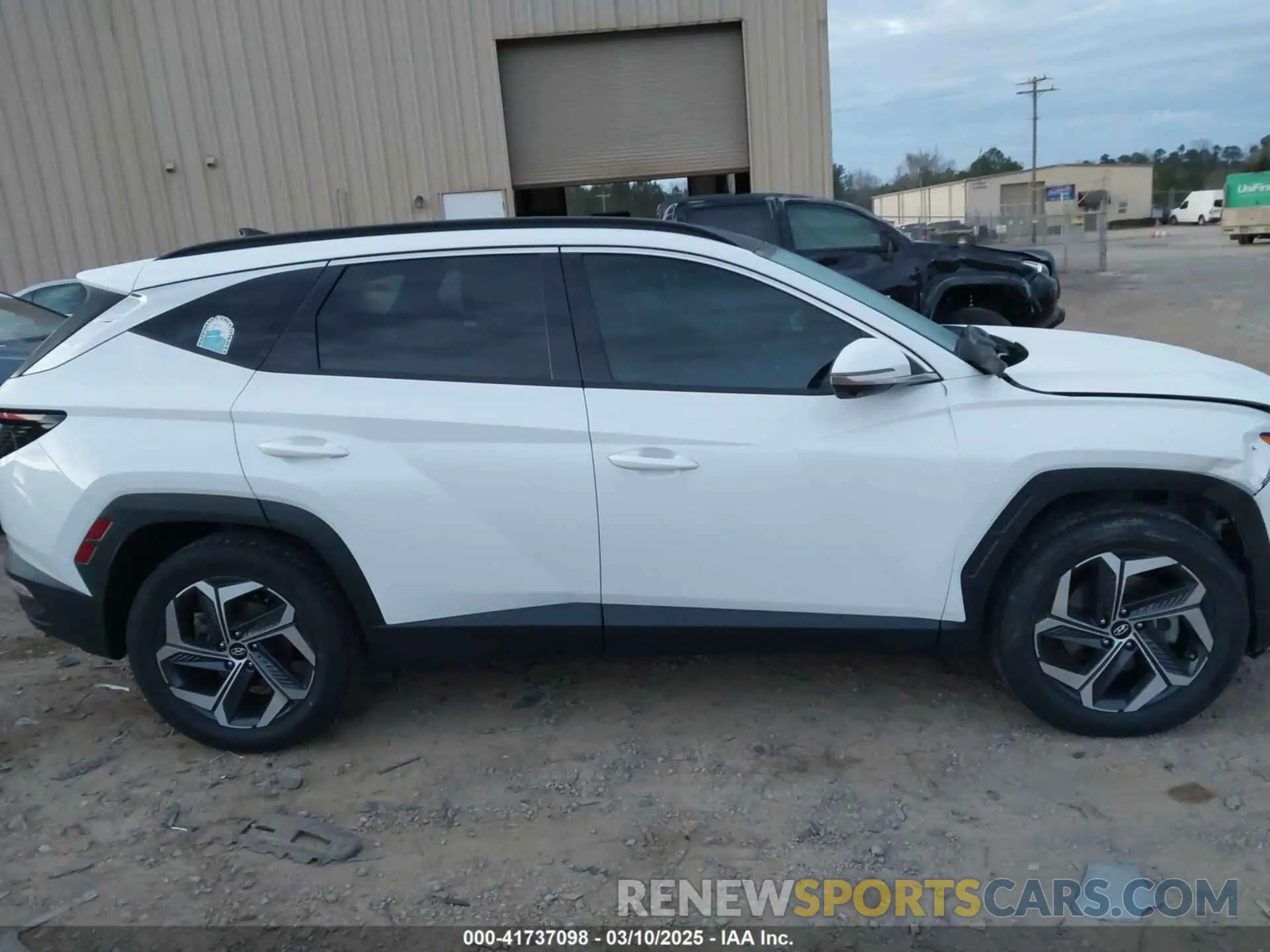 13 fotografías del automóvil dañado 5NMJE3AE1NH133360 HYUNDAI TUCSON 2022