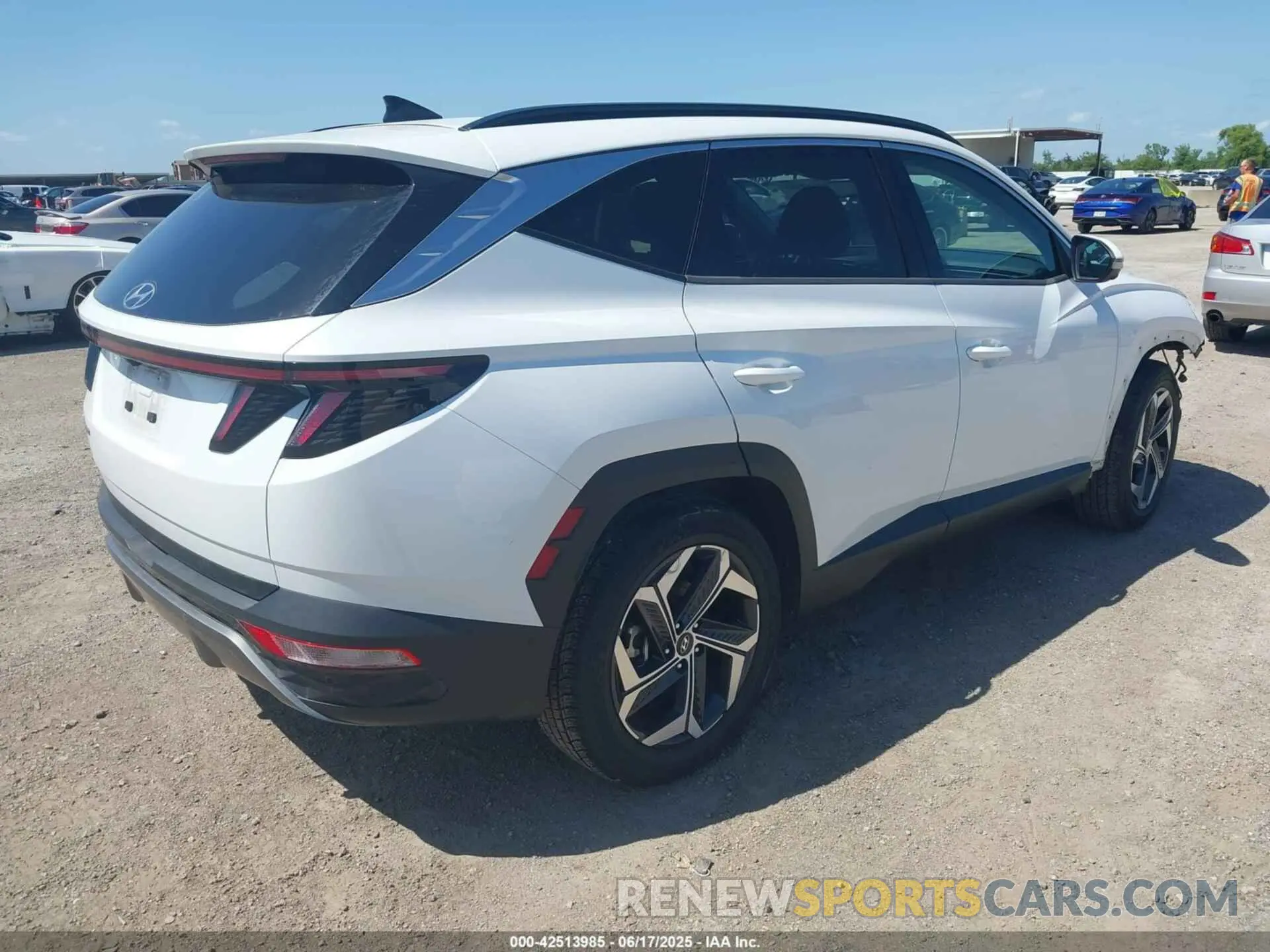 4 fotografías del automóvil dañado 5NMJE3AE6NH047459 HYUNDAI TUCSON 2022