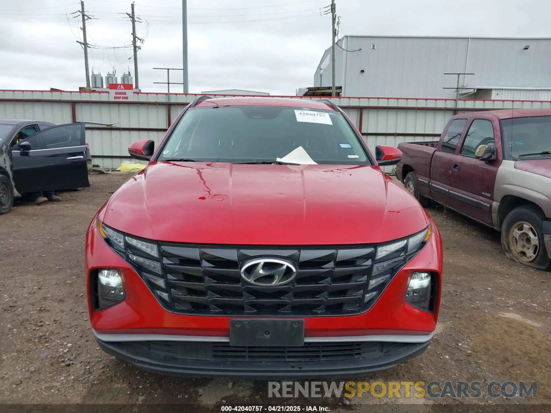 12 fotografías del automóvil dañado 5NMJF3AE2NH063462 HYUNDAI TUCSON 2022