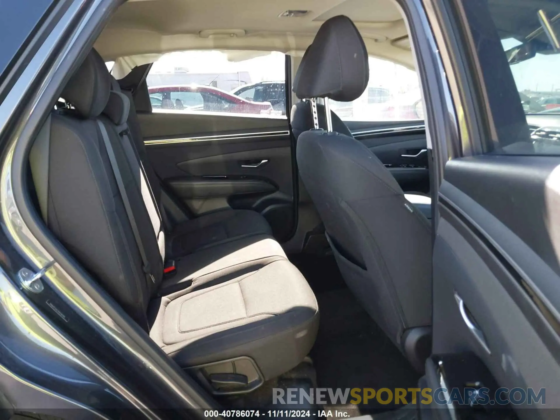 8 fotografías del automóvil dañado 5NMJF3AE3NH118789 HYUNDAI TUCSON 2022
