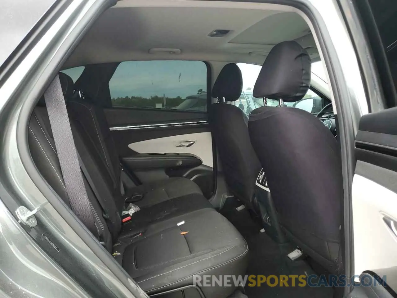 11 fotografías del automóvil dañado 5NMJF3AE5NH071393 HYUNDAI TUCSON 2022