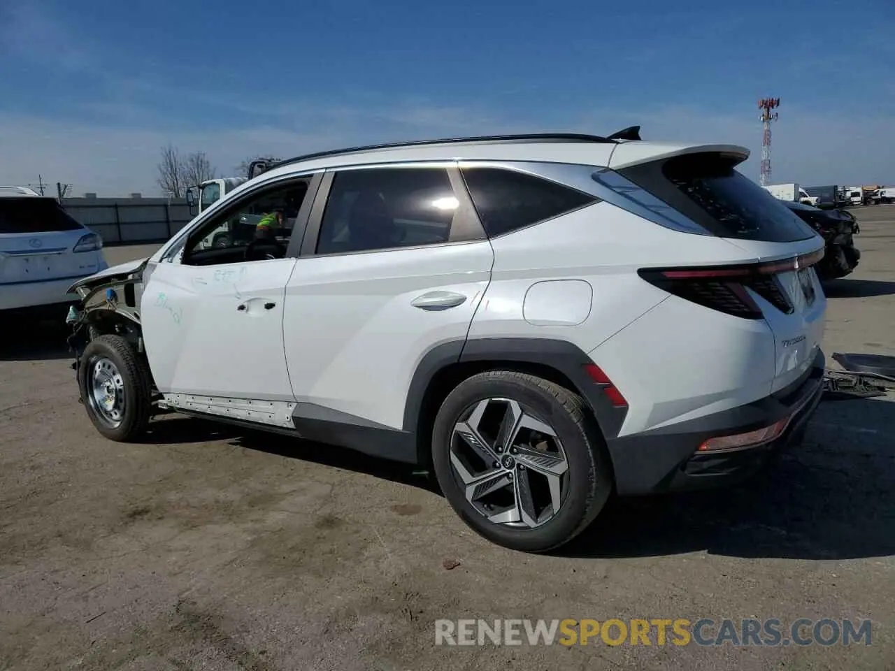 2 fotografías del automóvil dañado 5NMJF3AE6NH002177 HYUNDAI TUCSON 2022