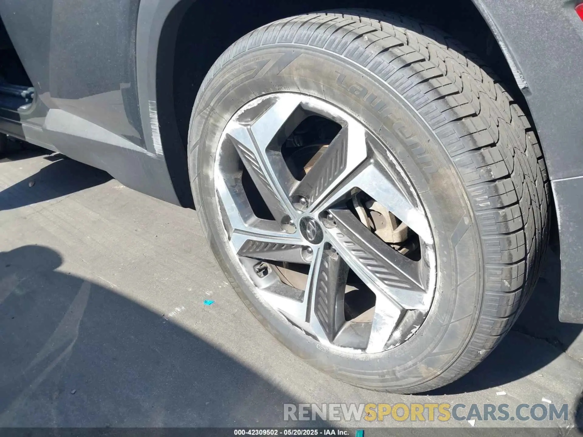 17 fotografías del automóvil dañado 5NMJF3AE6NH133724 HYUNDAI TUCSON 2022