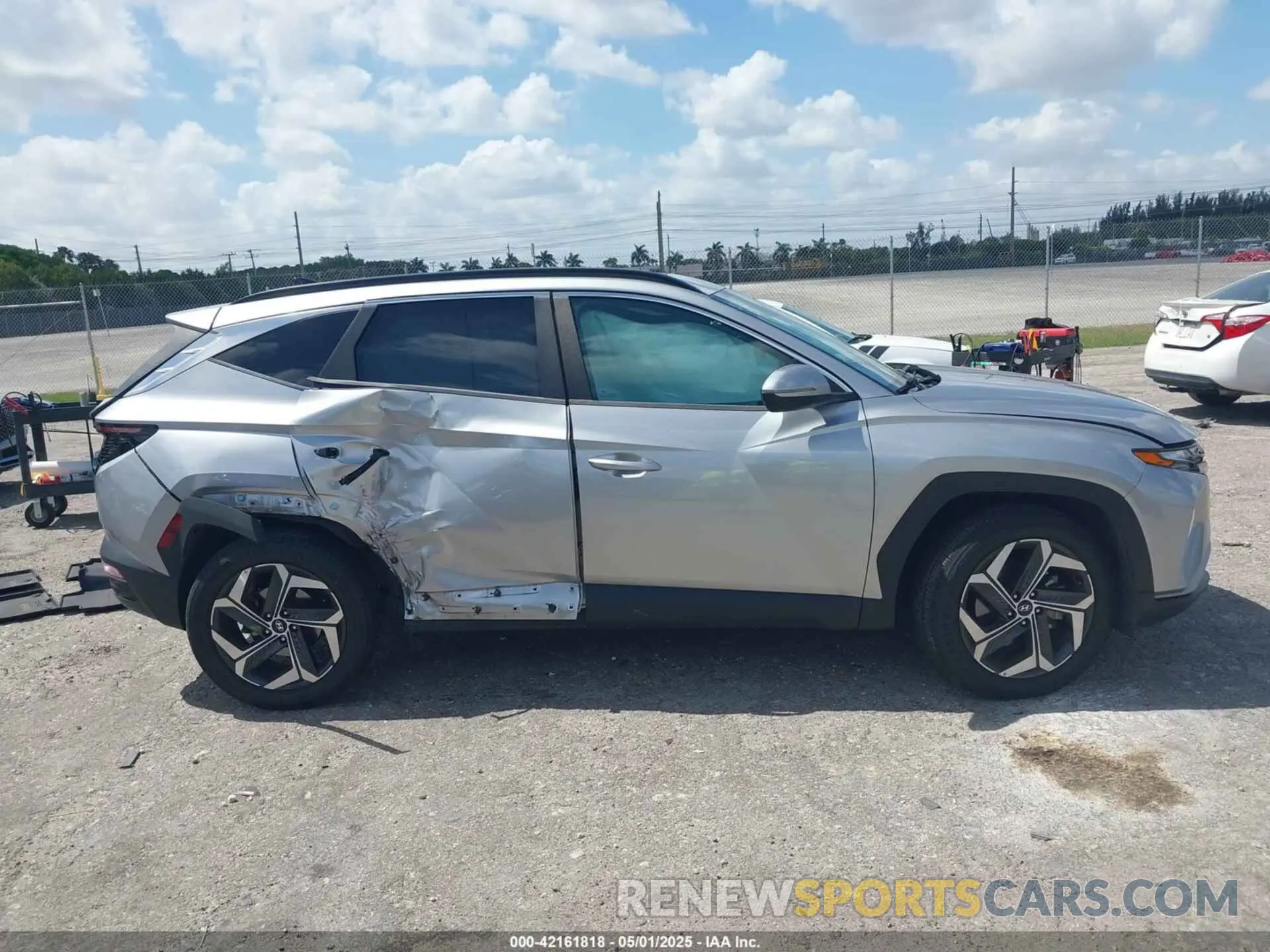 13 fotografías del automóvil dañado 5NMJF3AE7NH007789 HYUNDAI TUCSON 2022