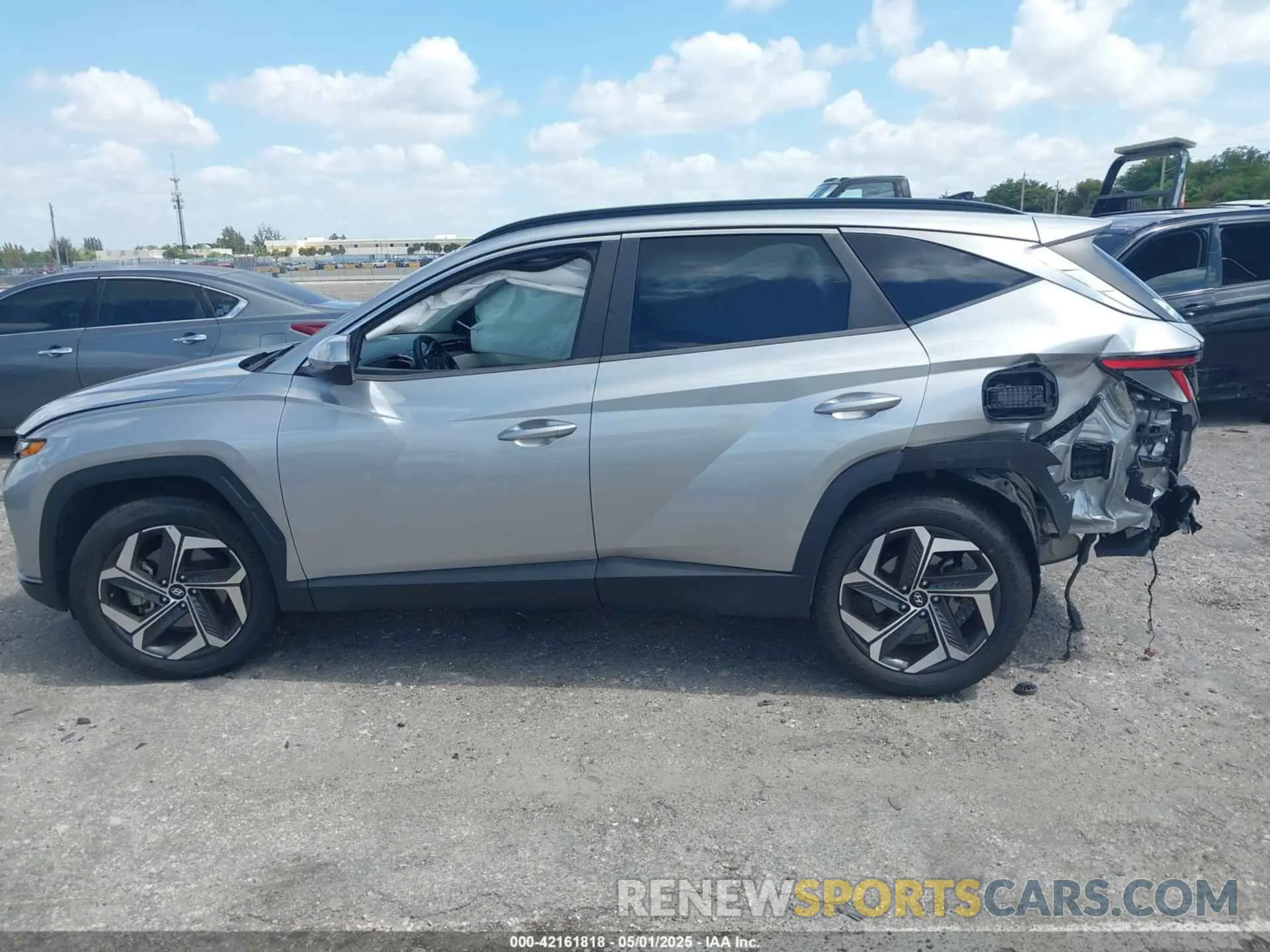 14 fotografías del automóvil dañado 5NMJF3AE7NH007789 HYUNDAI TUCSON 2022