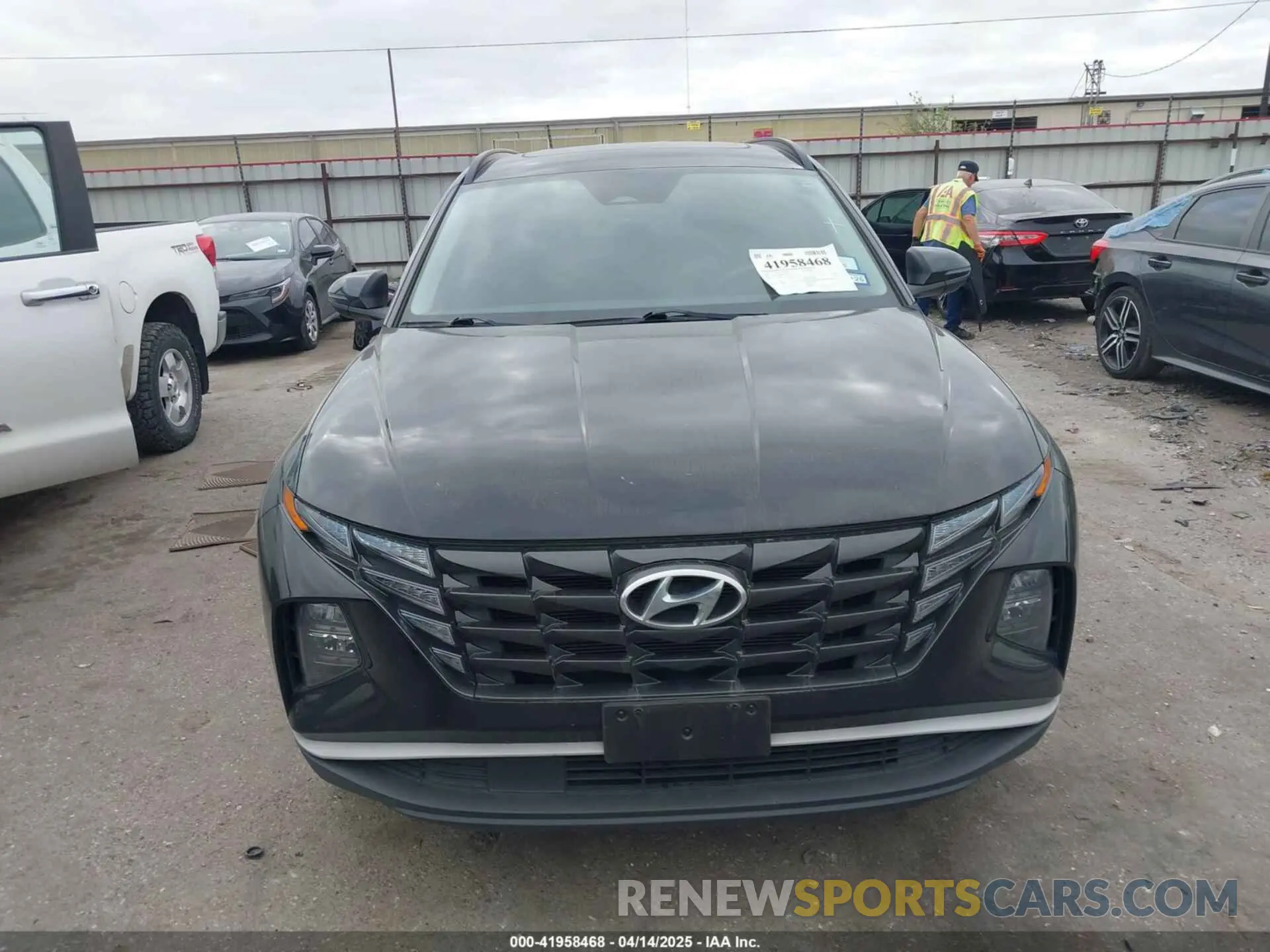 13 fotografías del automóvil dañado 5NMJF3AE9NH007275 HYUNDAI TUCSON 2022