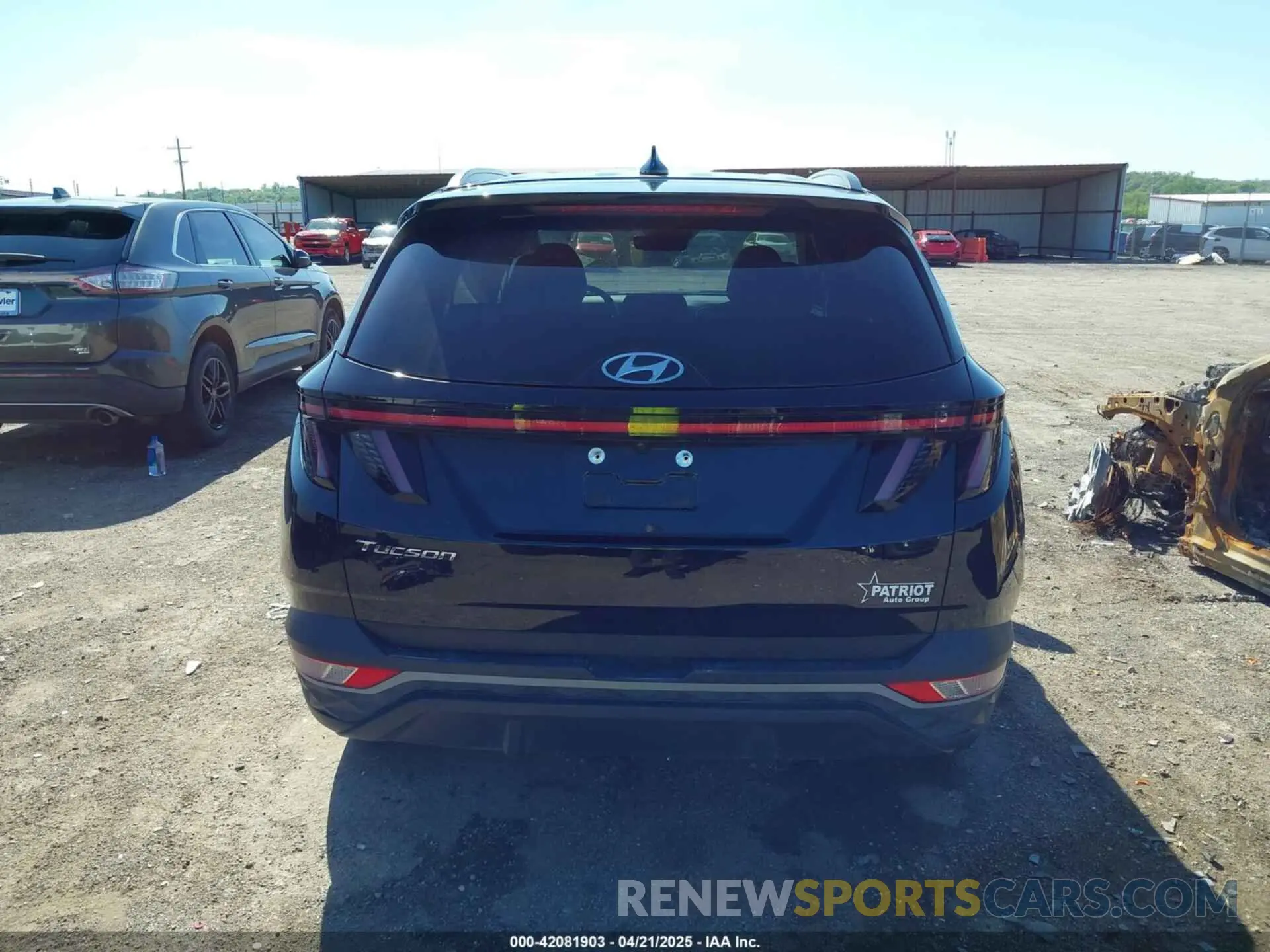 17 fotografías del automóvil dañado 5NMJF3AE9NH050028 HYUNDAI TUCSON 2022