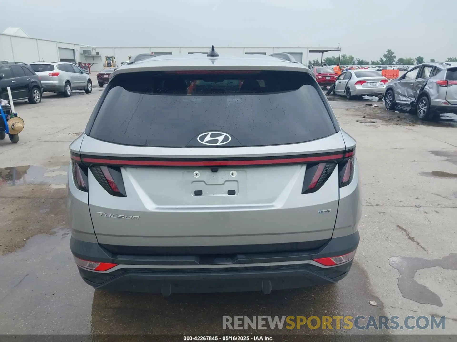 16 fotografías del automóvil dañado 5NMJFCAE1NH153444 HYUNDAI TUCSON 2022