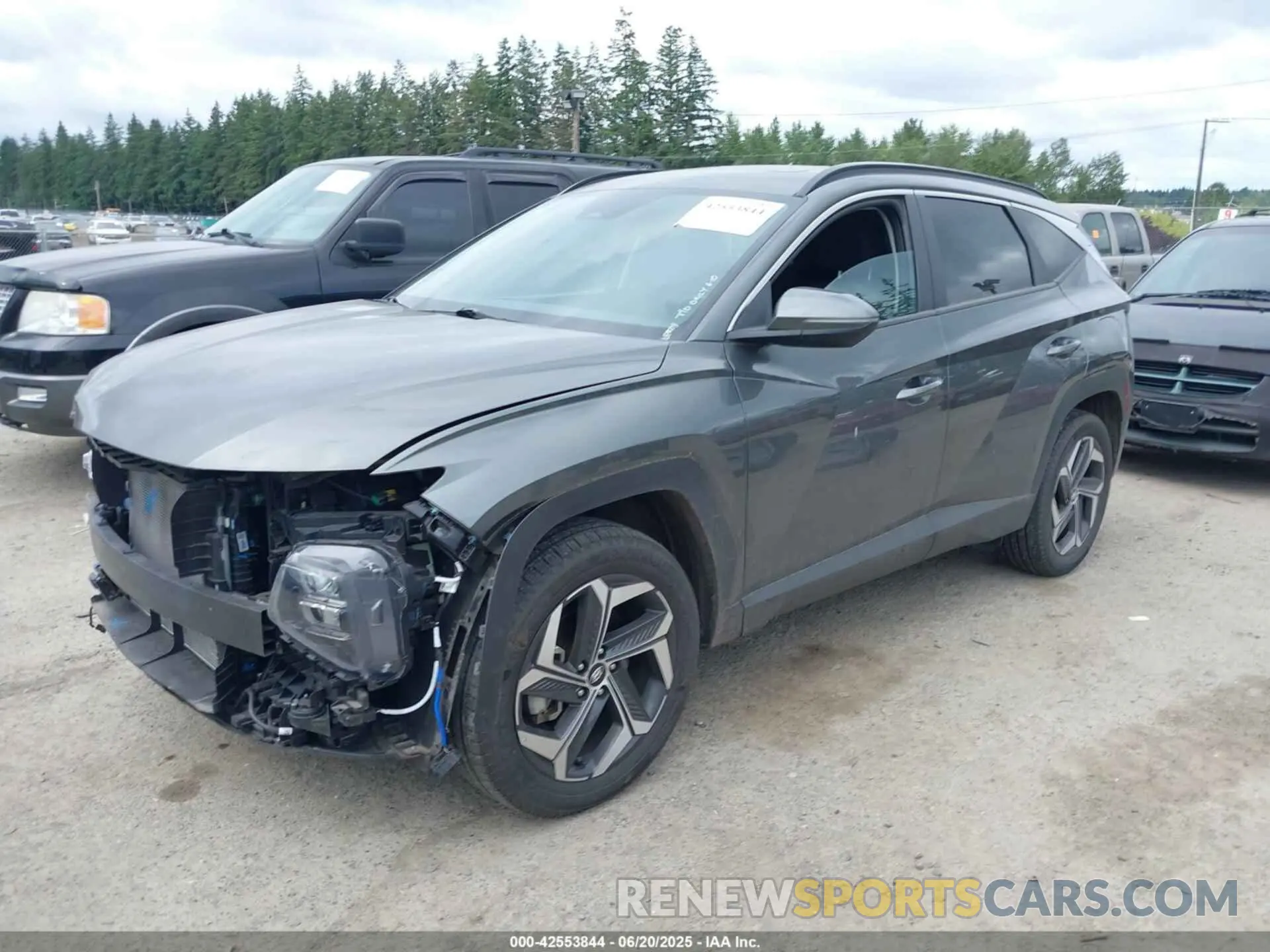 2 fotografías del automóvil dañado 5NMJFCAE3NH124480 HYUNDAI TUCSON 2022