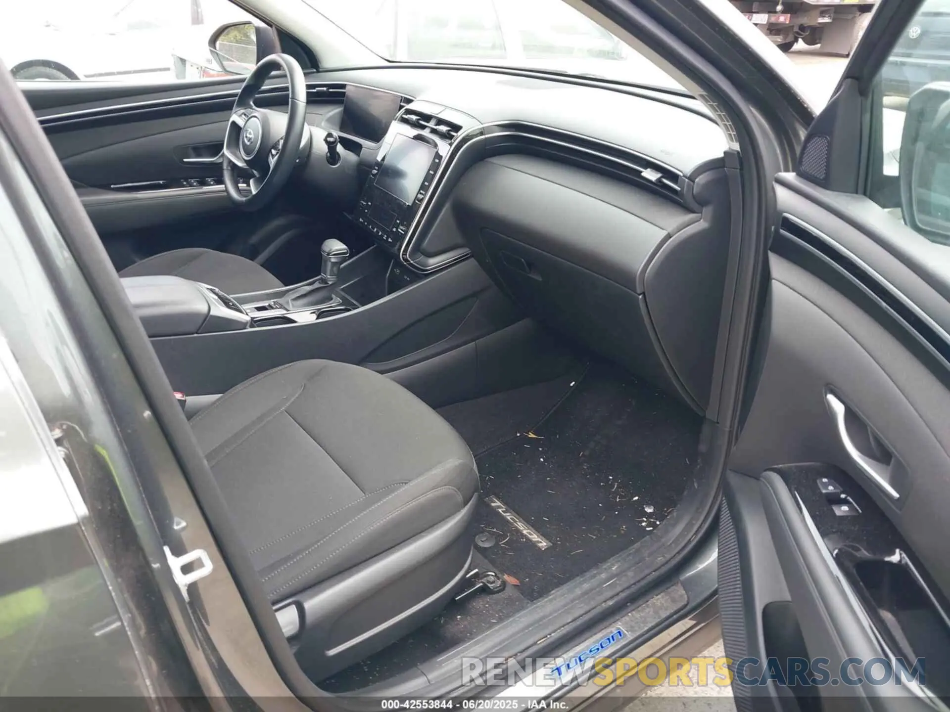 5 fotografías del automóvil dañado 5NMJFCAE3NH124480 HYUNDAI TUCSON 2022