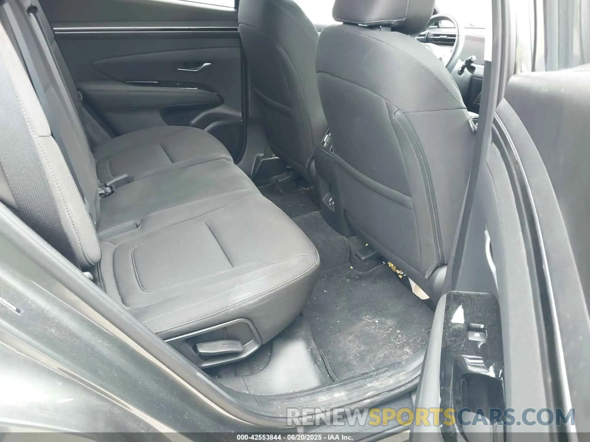 8 fotografías del automóvil dañado 5NMJFCAE3NH124480 HYUNDAI TUCSON 2022