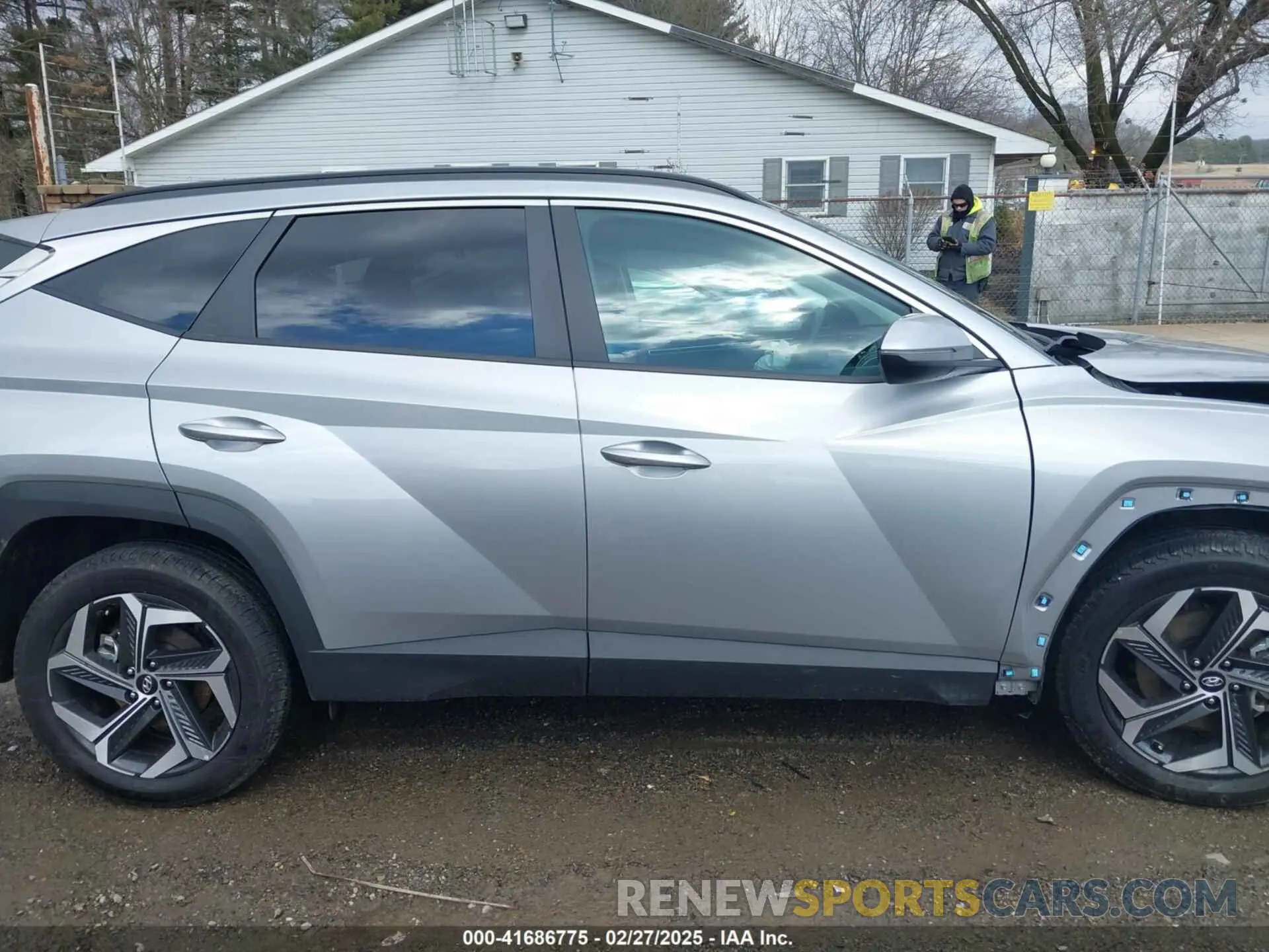 14 fotografías del automóvil dañado 5NMJFCAE4NH082661 HYUNDAI TUCSON 2022
