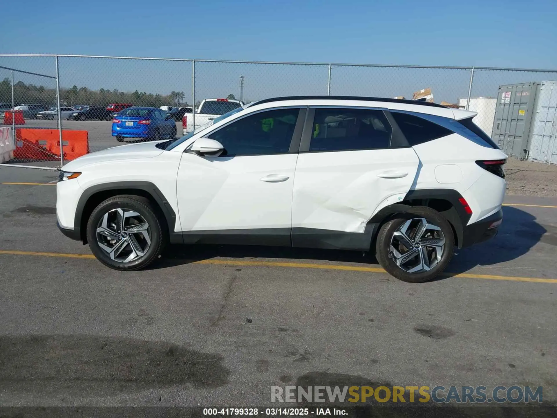 14 fotografías del automóvil dañado 5NMJFCAE4NH096155 HYUNDAI TUCSON 2022