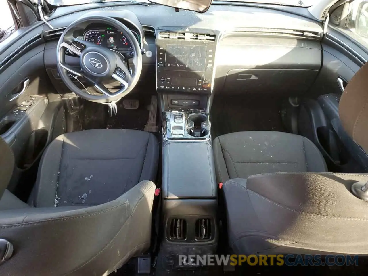 8 fotografías del automóvil dañado KM8JBCA12NU050594 HYUNDAI TUCSON 2022