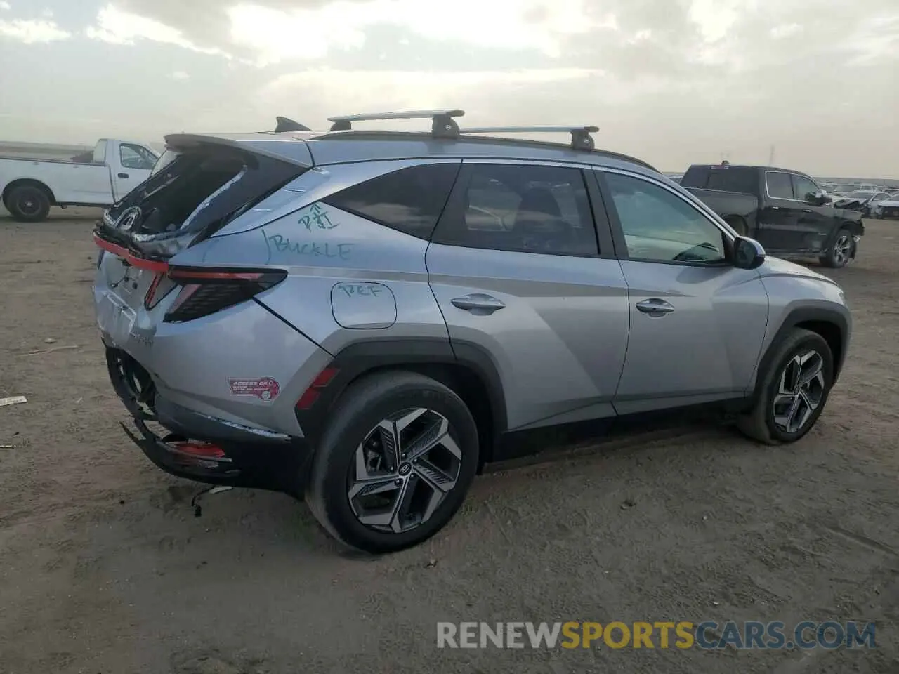 3 fotografías del automóvil dañado KM8JBDA21NU047586 HYUNDAI TUCSON 2022