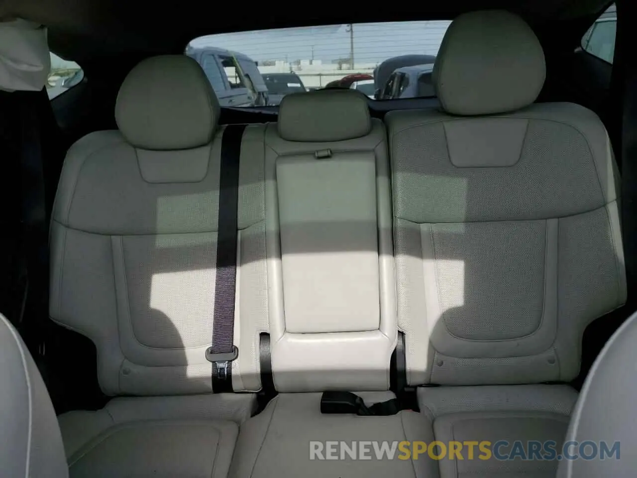 10 fotografías del automóvil dañado KM8JECA12NU038310 HYUNDAI TUCSON 2022