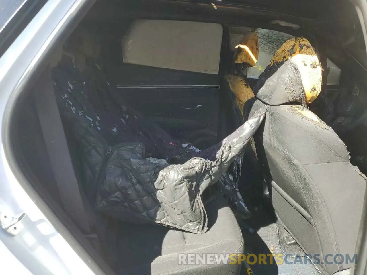 10 fotografías del automóvil dañado KM8JFCA14NU034238 HYUNDAI TUCSON 2022