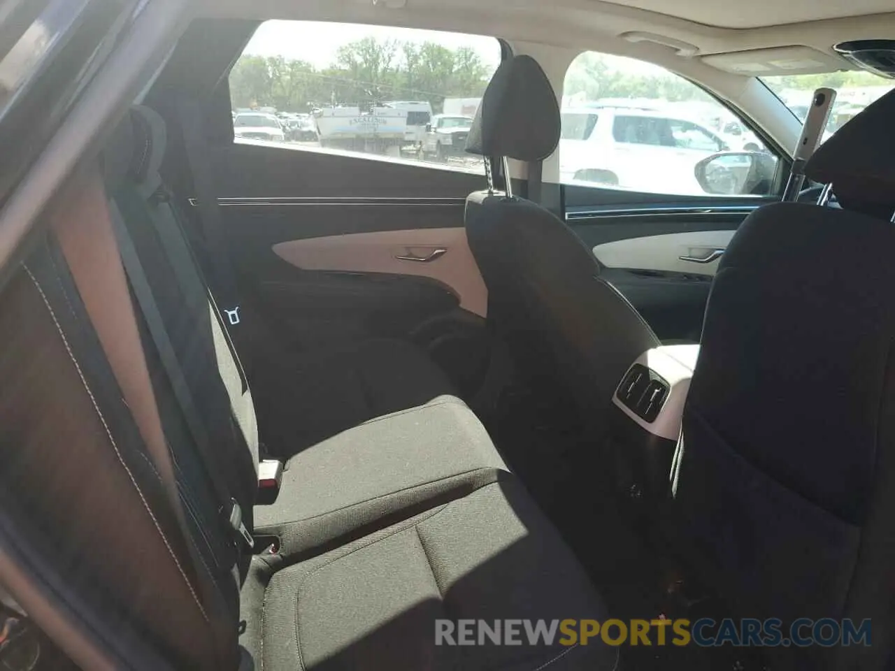 10 fotografías del automóvil dañado KM8JFCA16NU081545 HYUNDAI TUCSON 2022