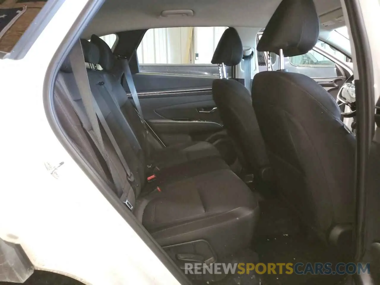 11 fotografías del automóvil dañado KM8JFCAE8NU107842 HYUNDAI TUCSON 2022